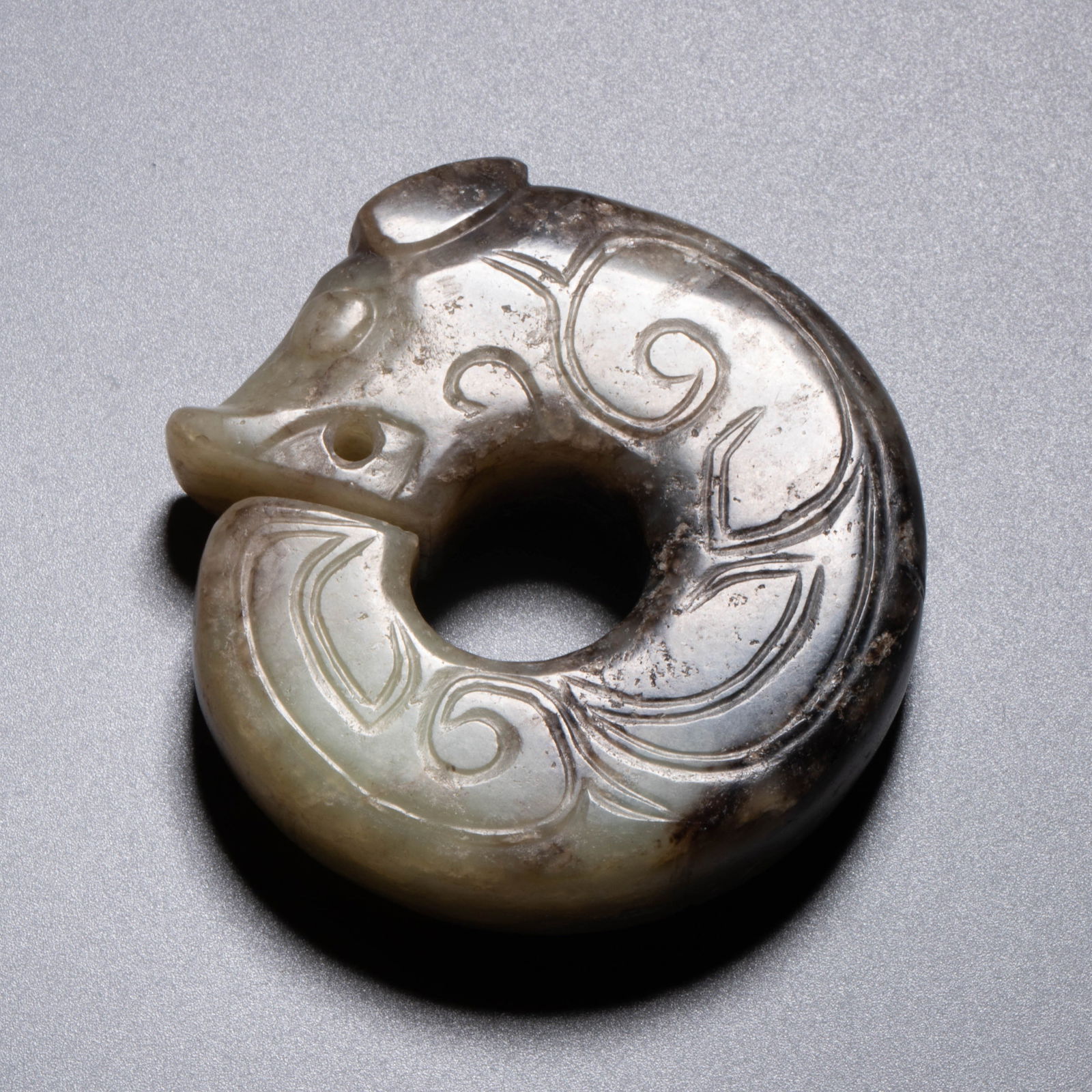 Shang Dynasty jade pig-dragon (1 of 5)