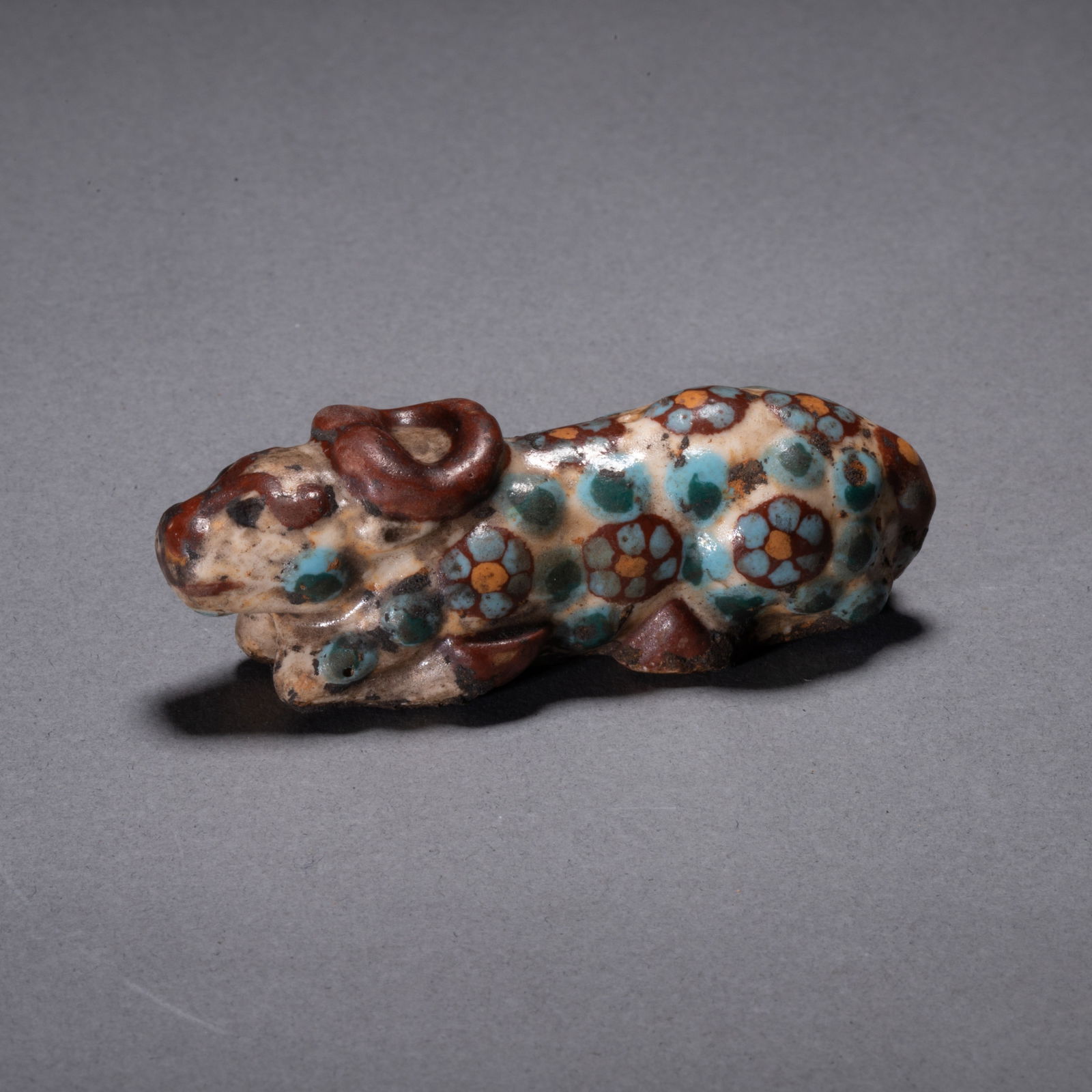 Han Dynasty pottery-bodied bull with "dragonfly eye" beads: Han Dynasty pottery-bodied bull with "dragonfly eye" beads