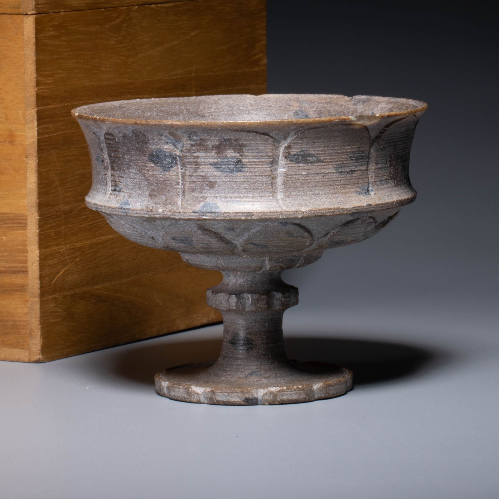 Tang Dynasty stemmed lotus censer (1 of 9)