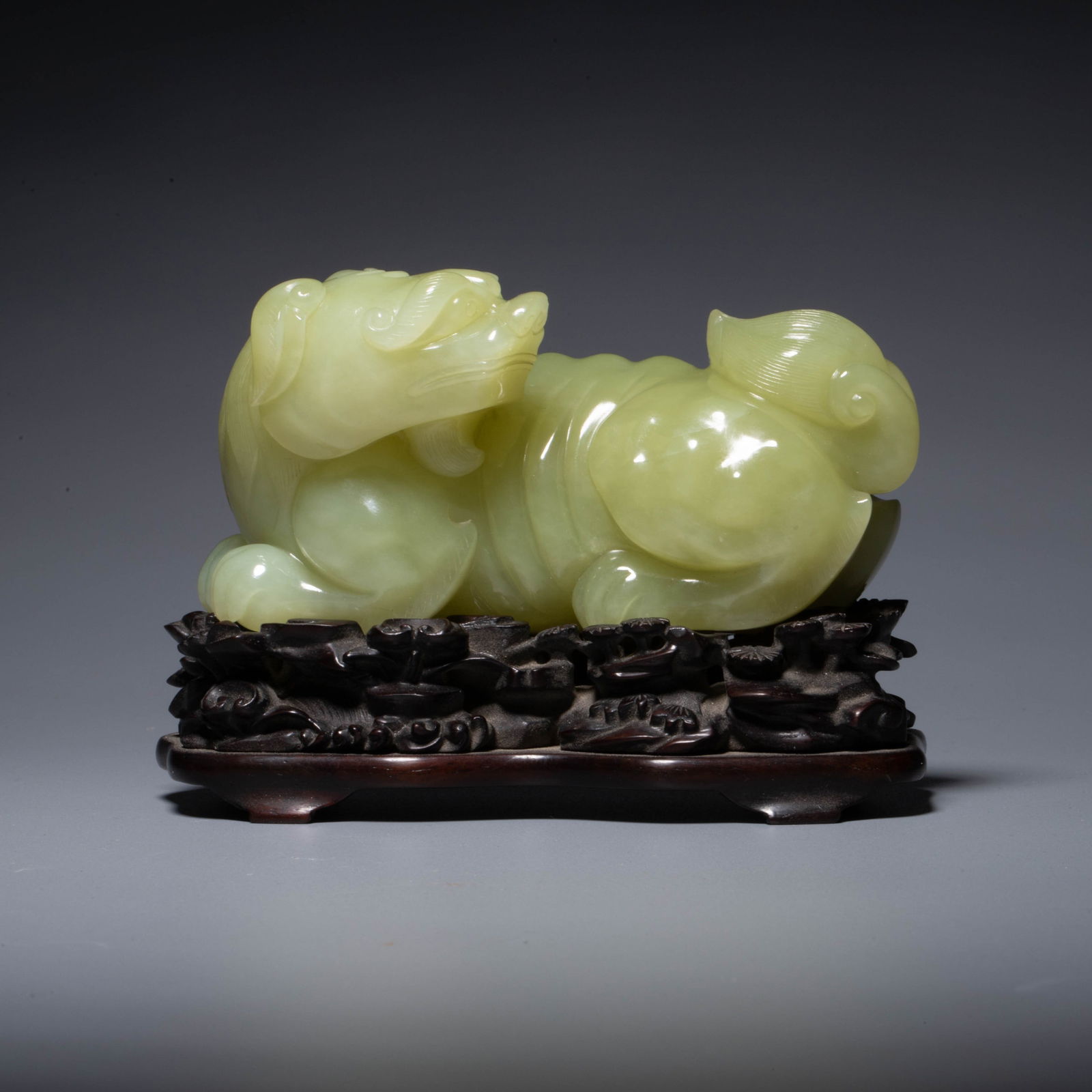 Qing Dynasty (Qianlong Period) Yellow Jade Carved Auspicious Beast Ornament: Qing Dynasty (Qianlong Period) Yellow Jade Carved Auspicious Beast Ornament