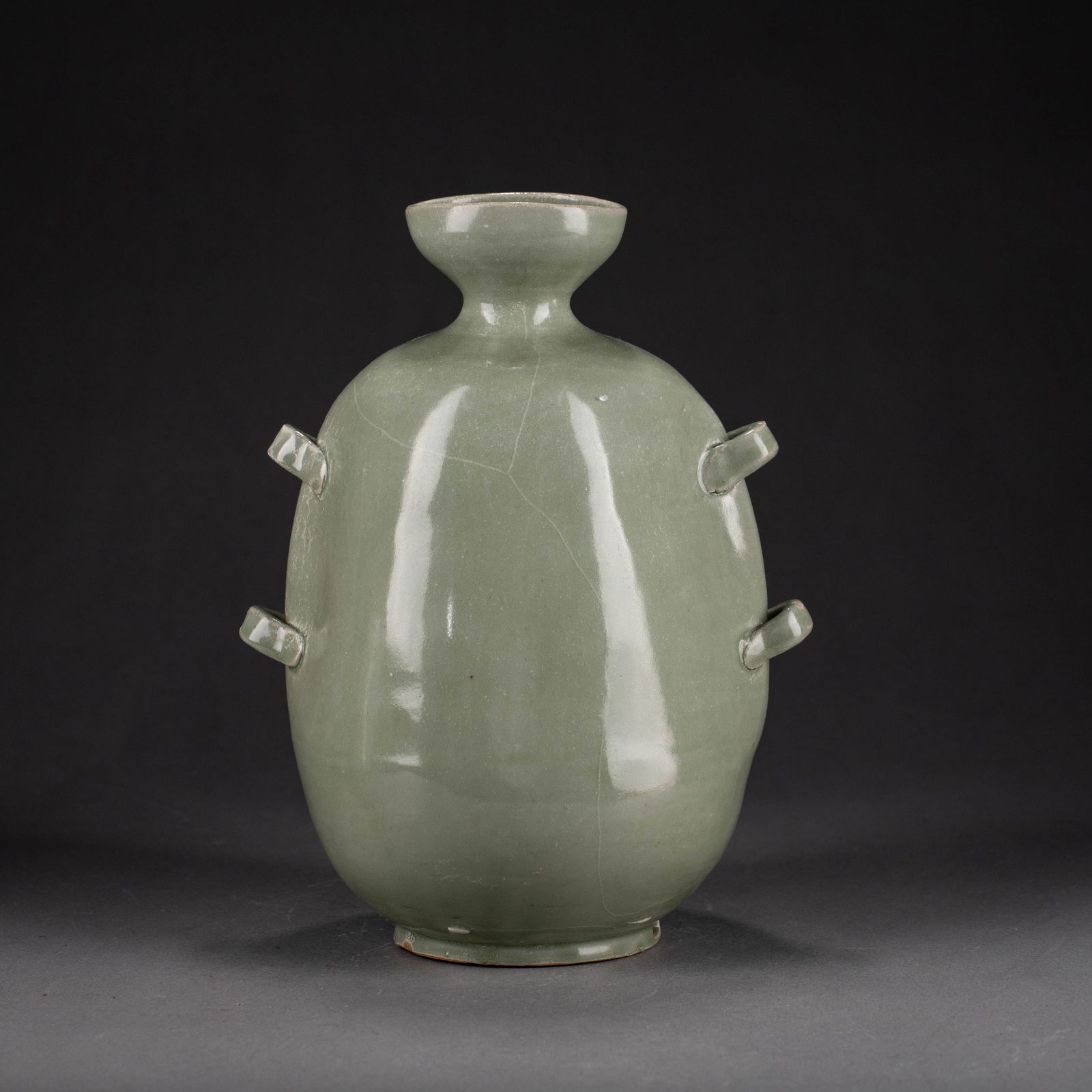 Northern Song Dynasty, Yue Kiln Celadon "Chuandai" Vase (1 of 7)