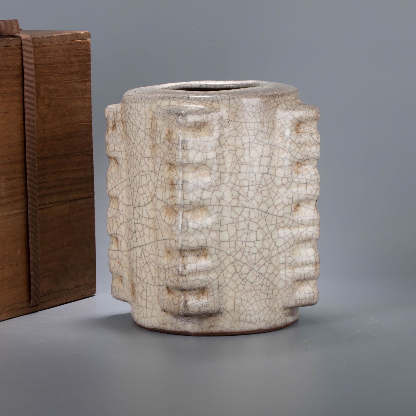 Song Dynasty, Ge Ware Arithmetic Vase (1 of 5)