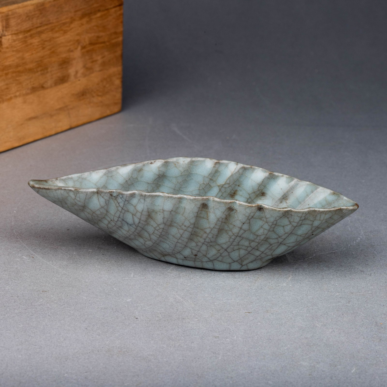 Song Dynasty, Guan Kiln Leaf-Shaped Brush Rest: Song Dynasty, Guan Kiln Leaf-Shaped Brush Rest