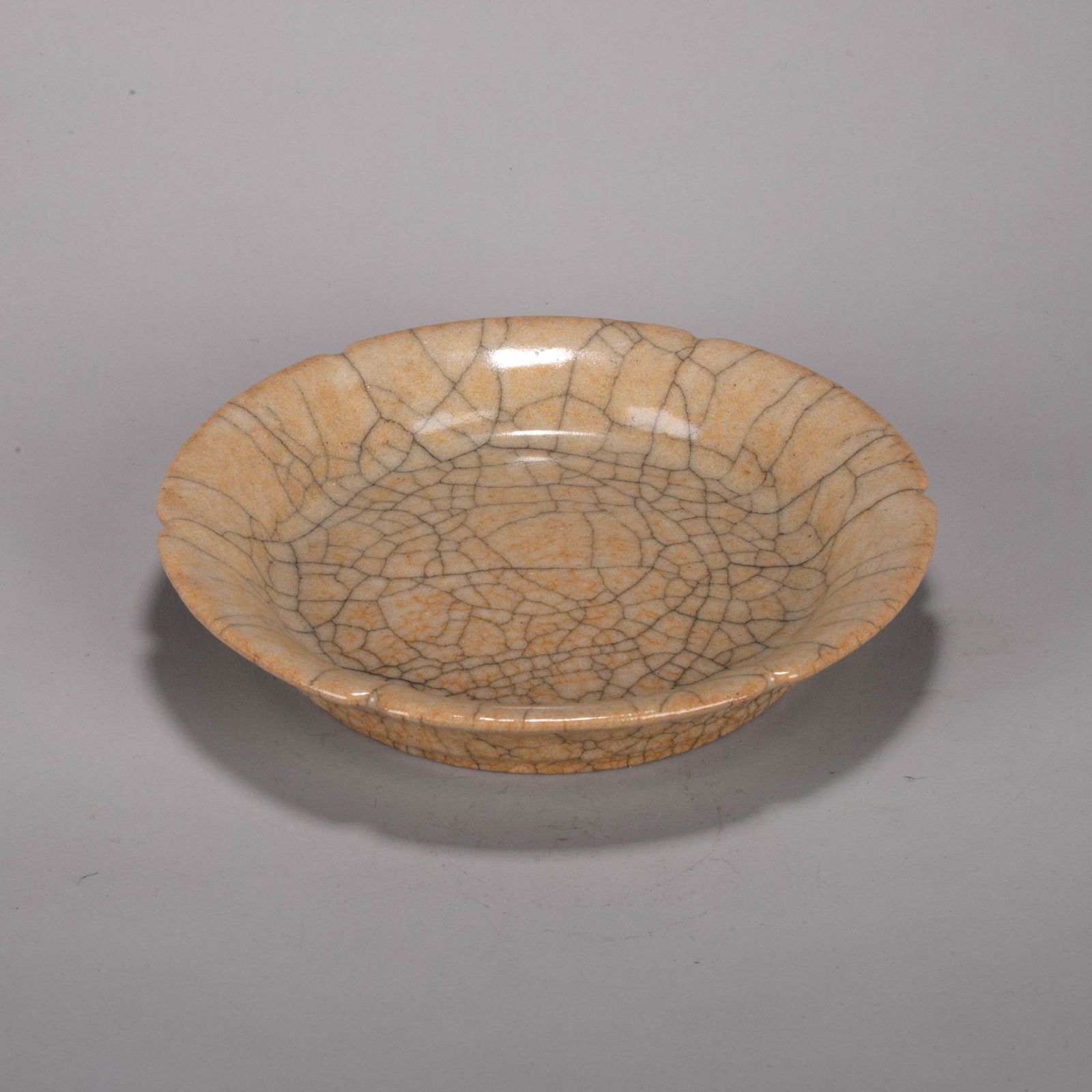 Song Dynasty, Ge Ware Floral-Rimmed Dish (1 of 6)