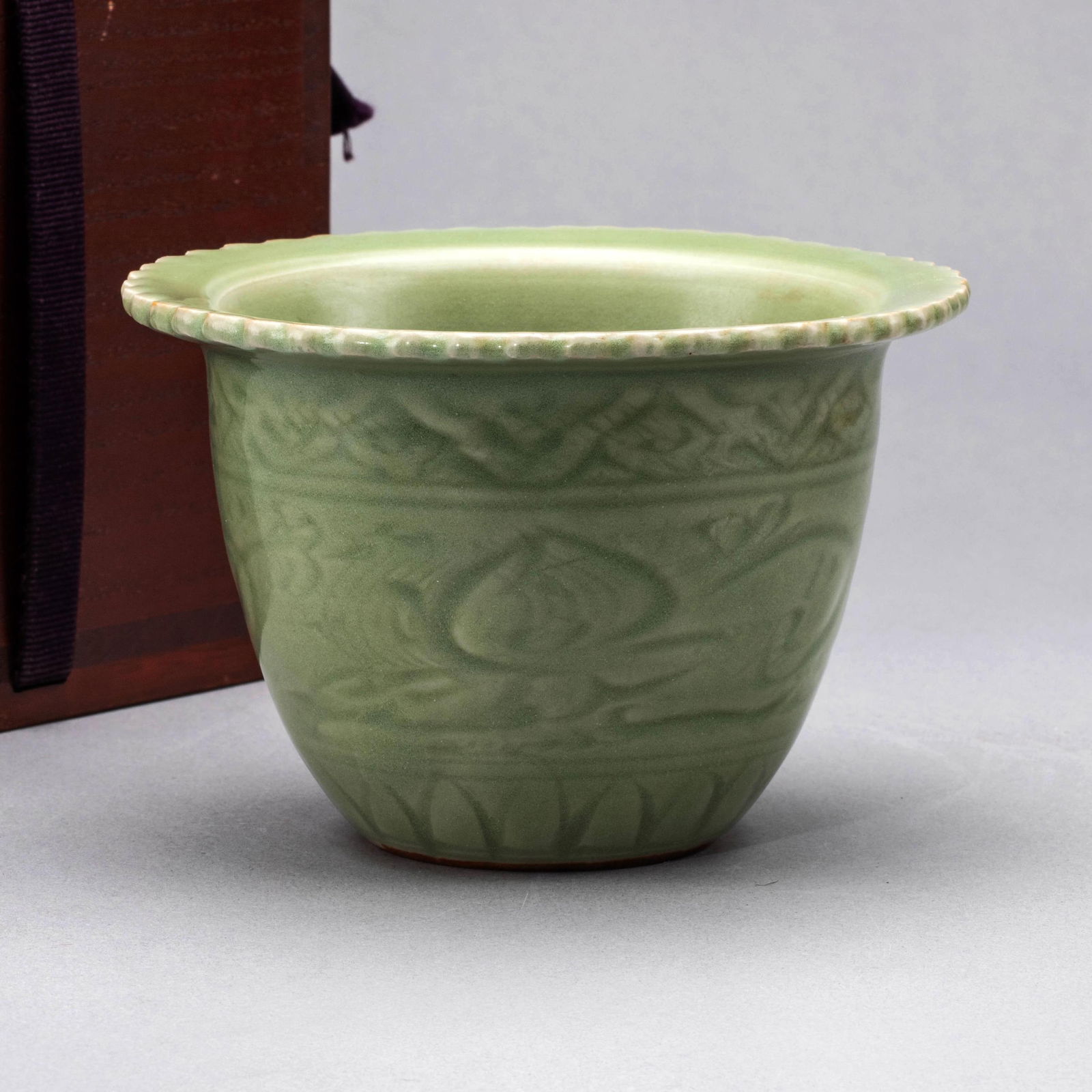 Ming Dynasty Longquan Kiln Flower Vessel (1 of 10)