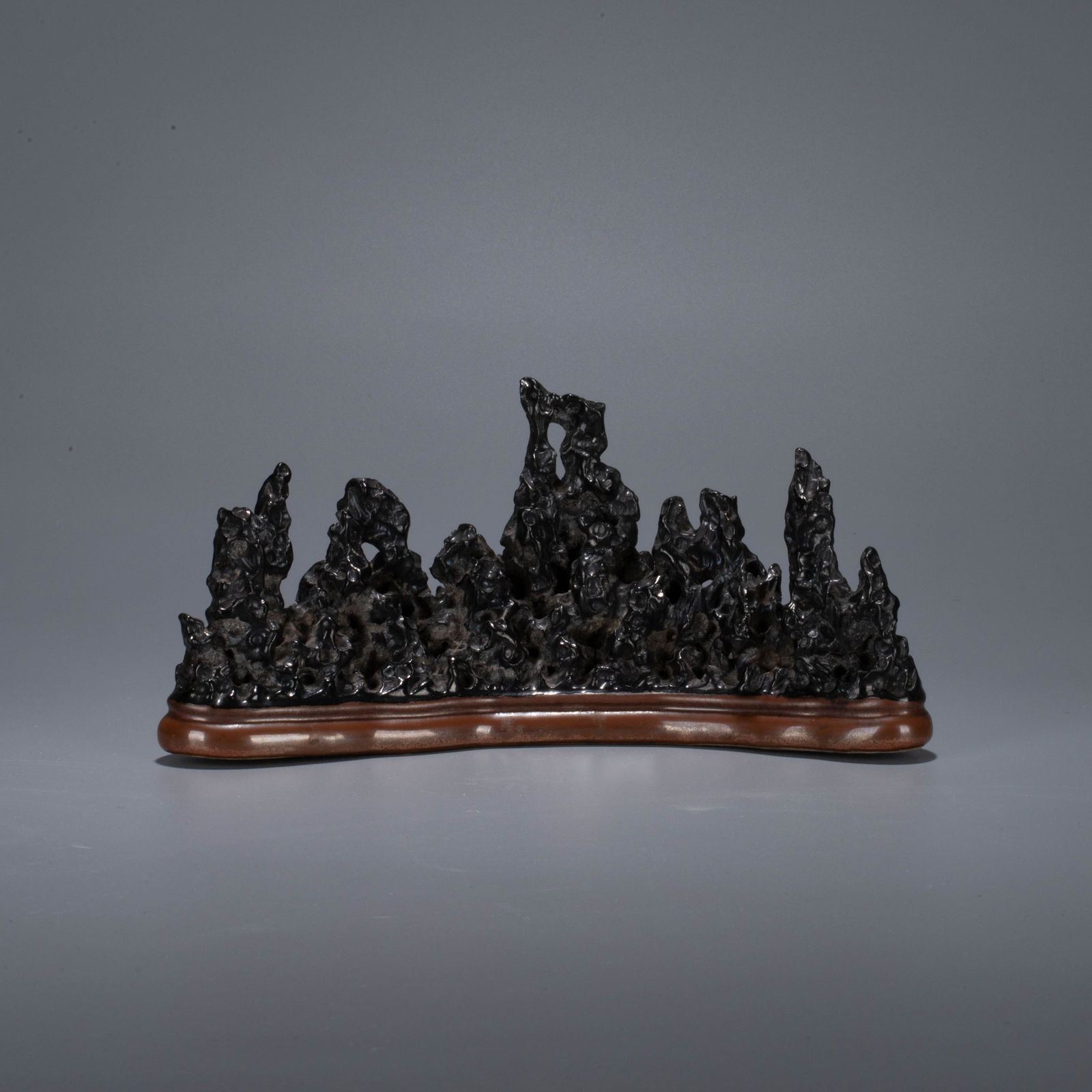 Qing Dynasty Black Glaze Brush Rest: Qing Dynasty Black Glaze Brush Rest