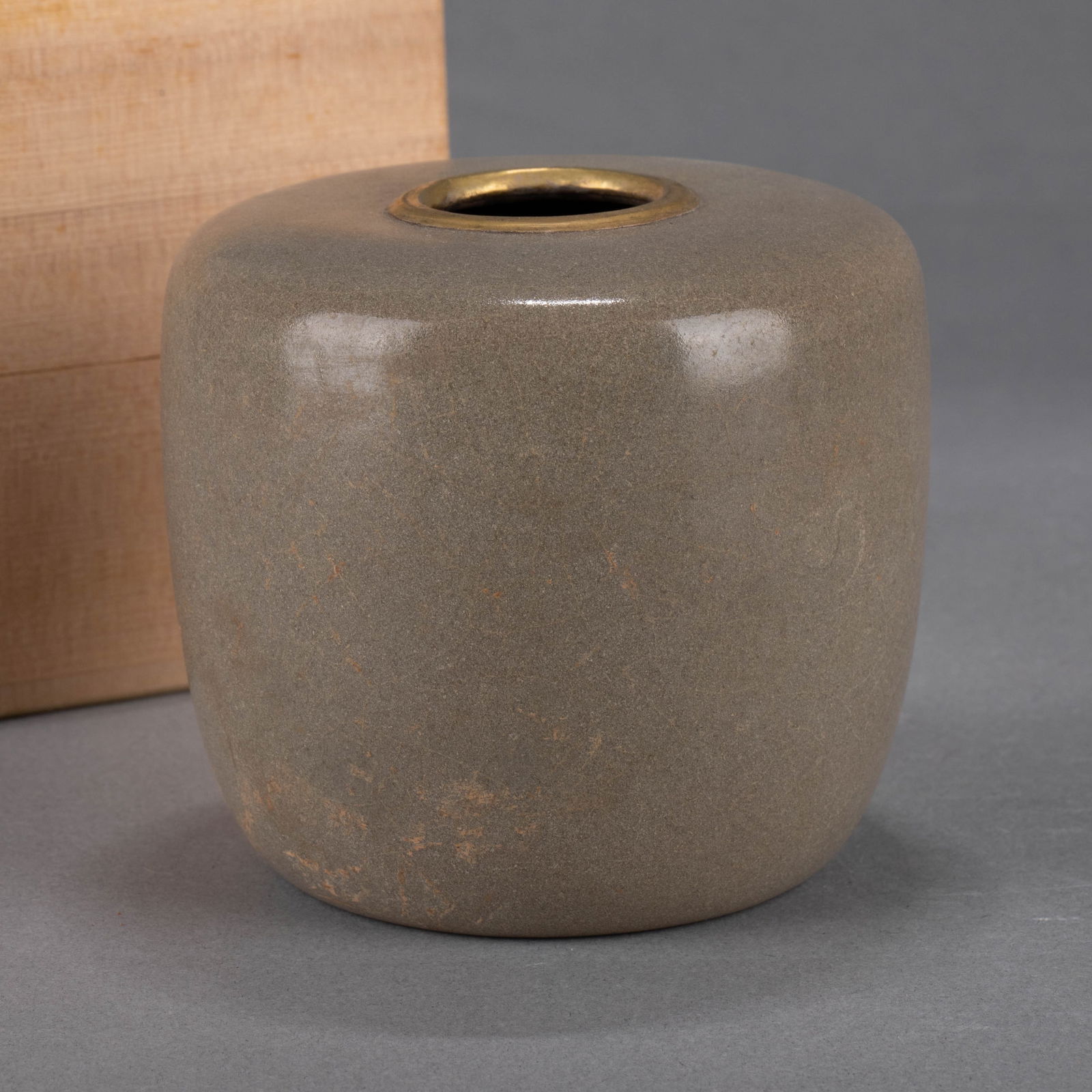 Henan Celadon Water Pot (1 of 6)