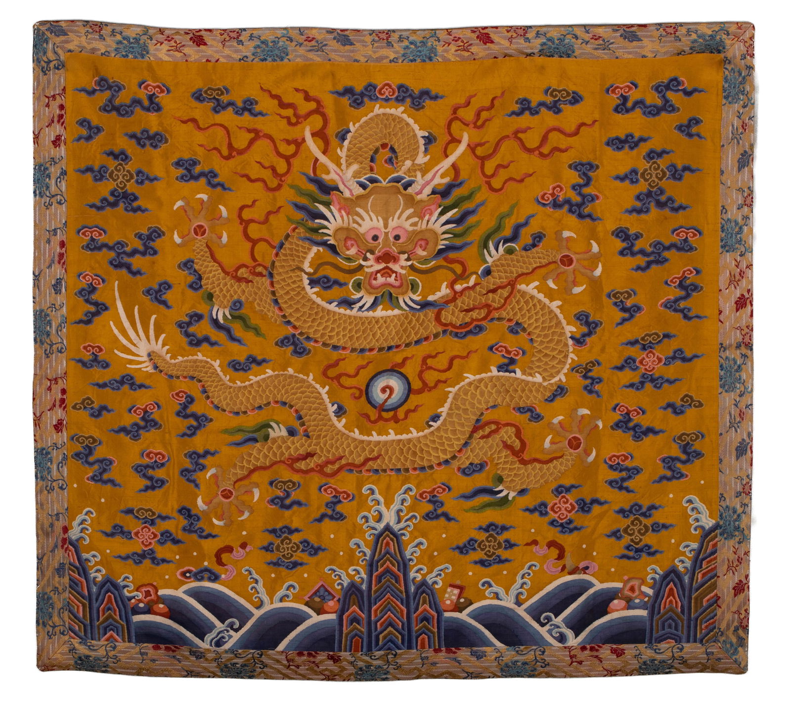 Qianlong Era Kesi Dragon Pattern Hanging Tapestry (1 of 7)