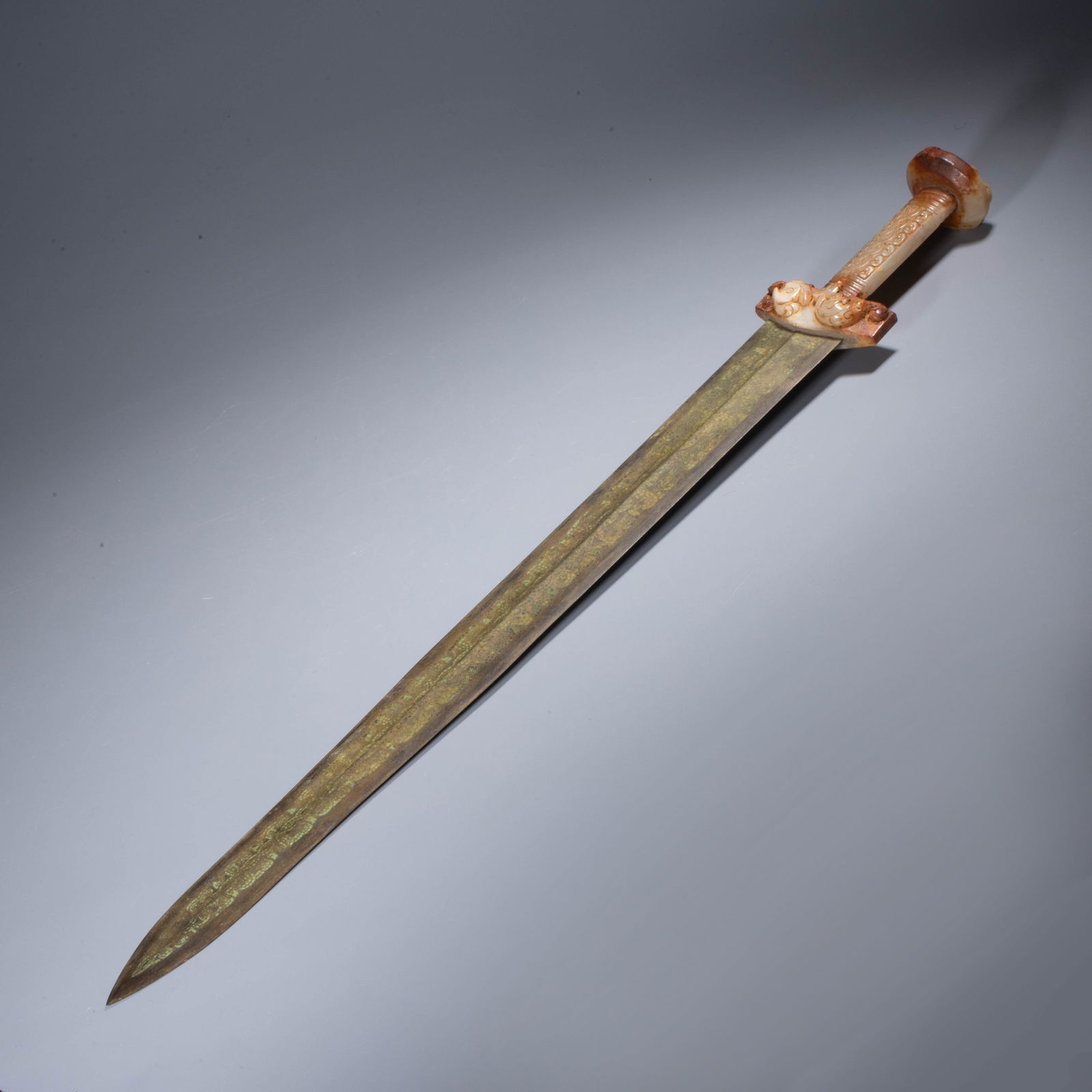 Warring States Period Inscribed Bronze Sword with Turquoise-Inlaid Jade Handle and Chi Dragon Patter (1 of 9)
