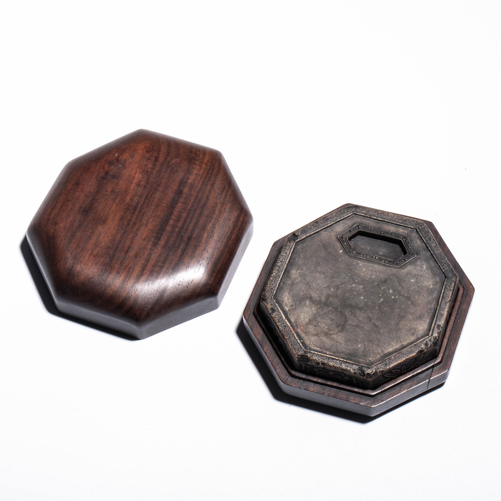 Qing Dynasty Green Duan Ancient Coin Inkstone: Qing Dynasty Green Duan Ancient Coin Inkstone