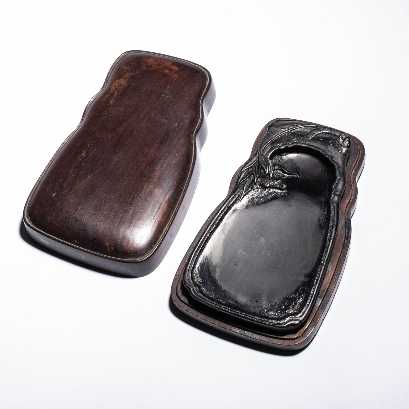 Qing Dynasty Duanxi Laokeng Shuiyan Bamboo Leaf Inkstone: Qing Dynasty Duanxi Laokeng Shuiyan Bamboo Leaf Inkstone