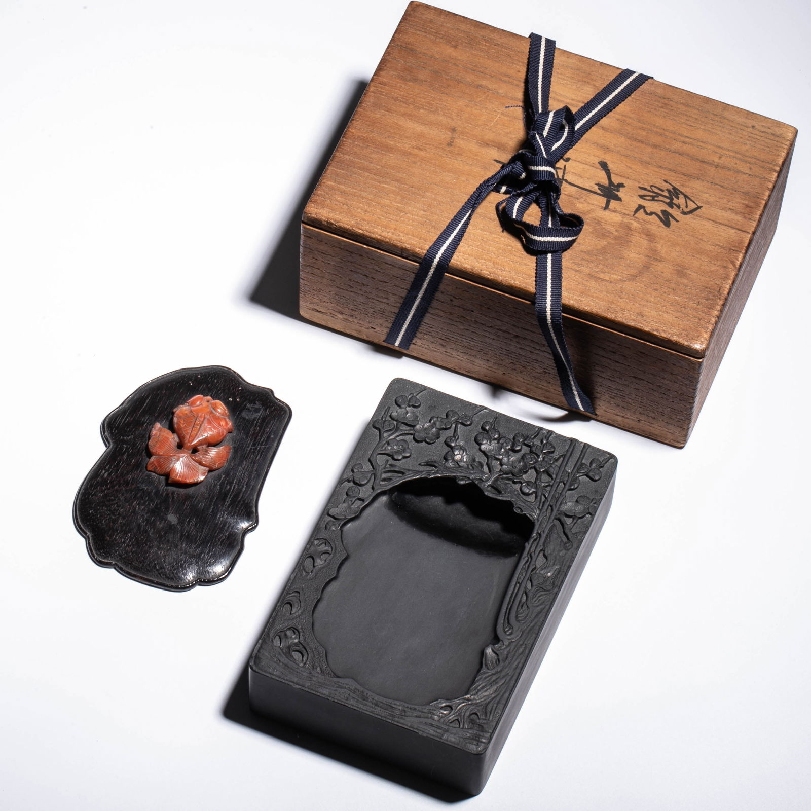 Mei Shuxu, Shezhou Longwei Inkstone, Nanhong Picked Cover: Mei Shuxu, Shezhou Longwei Inkstone, Nanhong Picked Cover