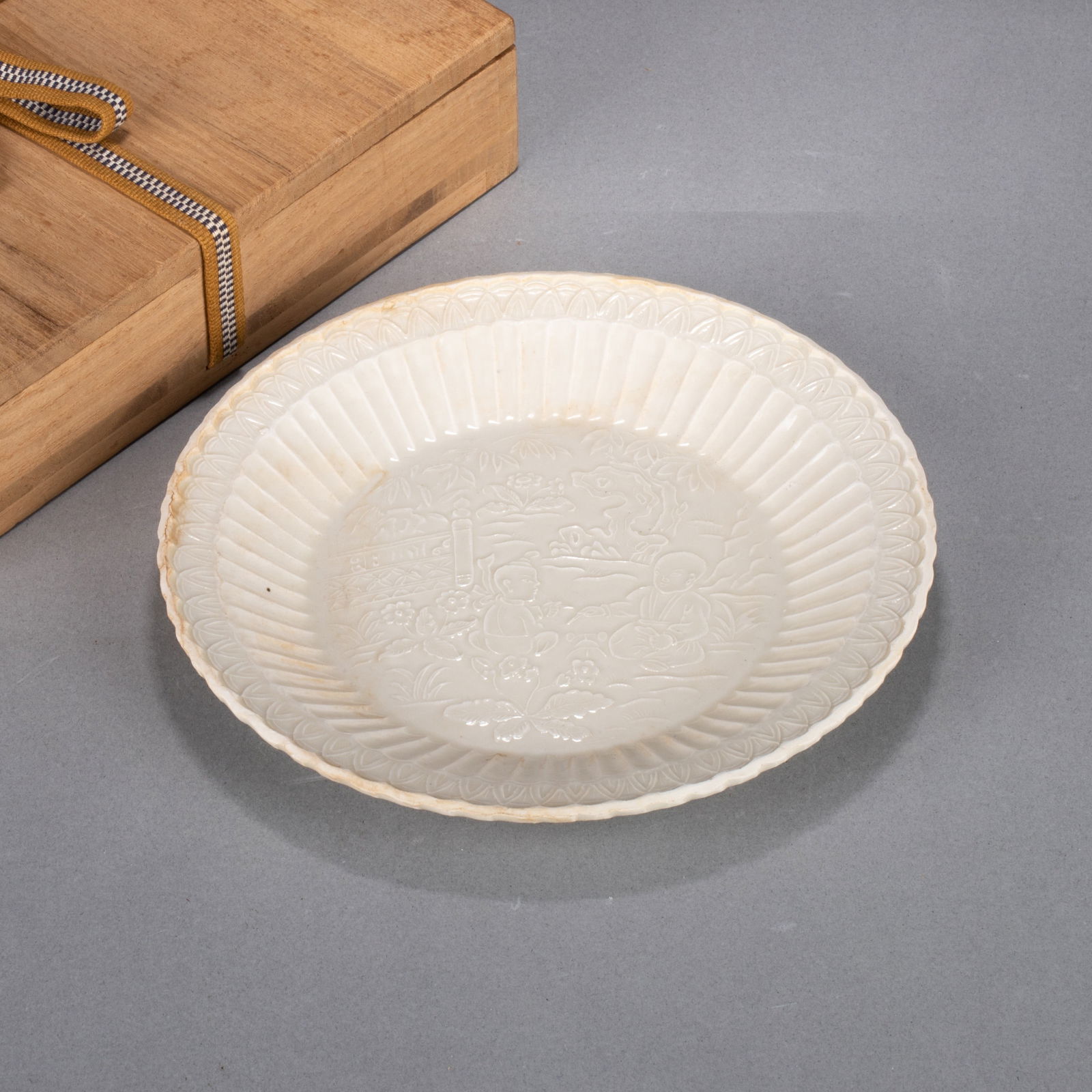 Ding kiln lobed rim plate: Ding kiln lobed rim plate