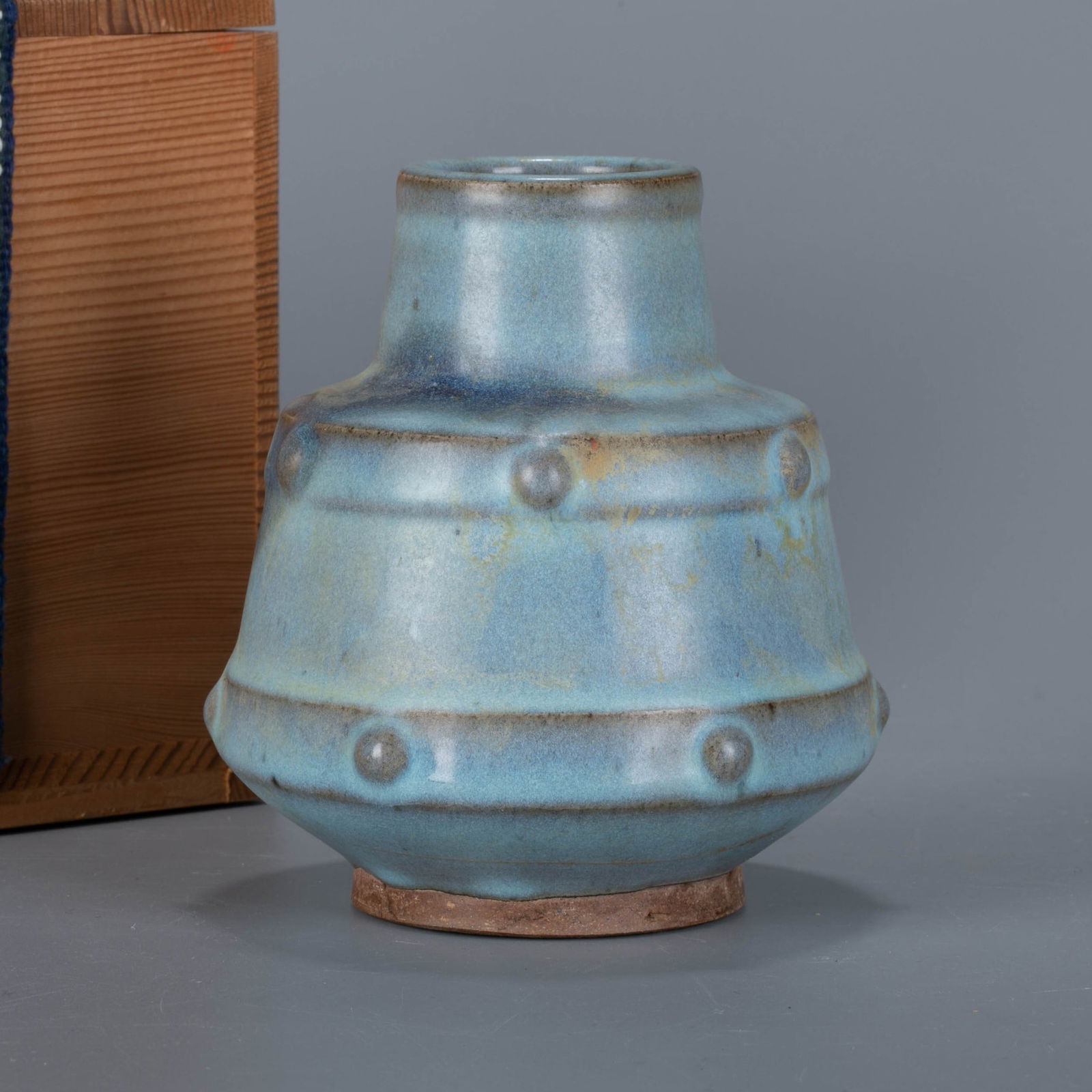 Yuan Jun ware drum nail pattern pot: Yuan Jun ware drum nail pattern pot Source: parami collation