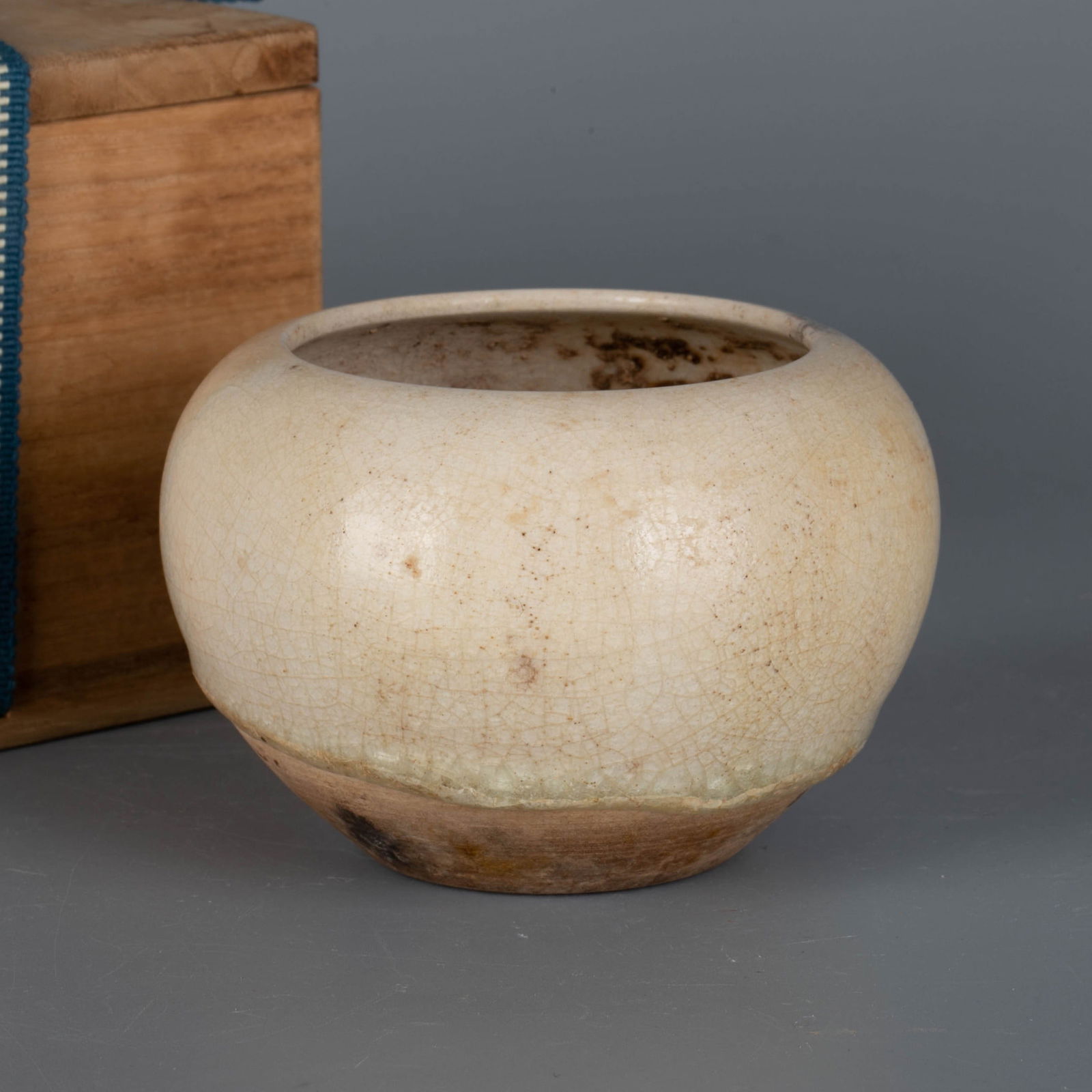 Sui white wares bowl: Sui white wares bowl