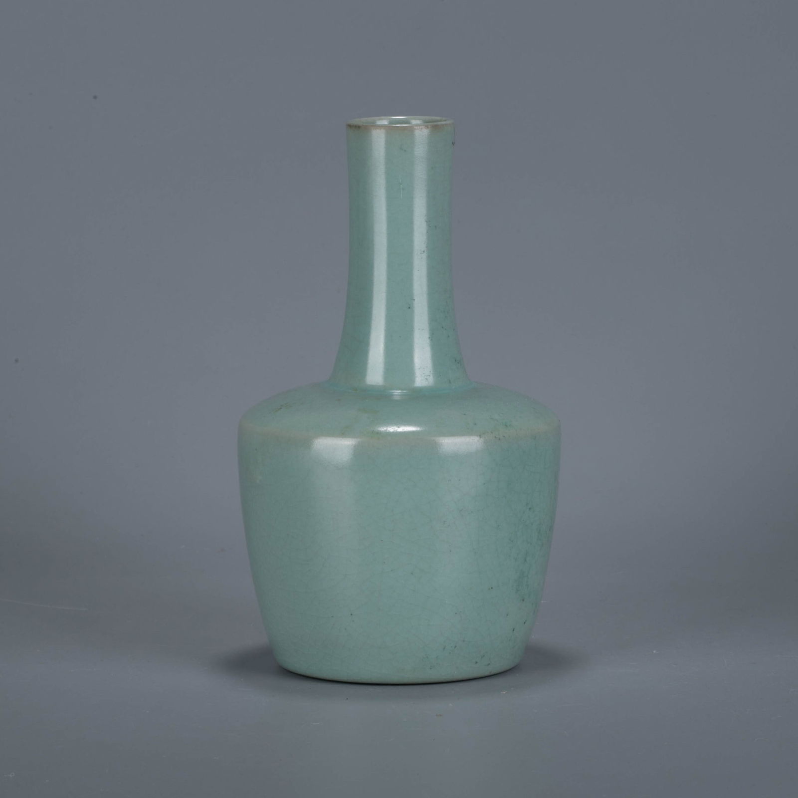 Ru kiln long neck bottle: Ru kiln long neck bottle