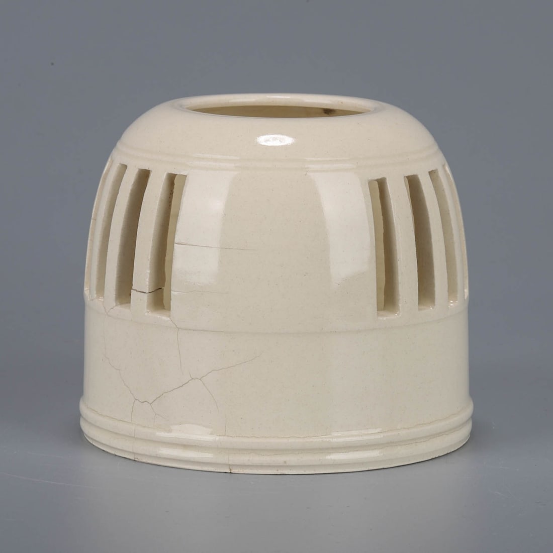 Sui White wares Hollow Aromatherapy: Sui White wares Hollow Aromatherapy