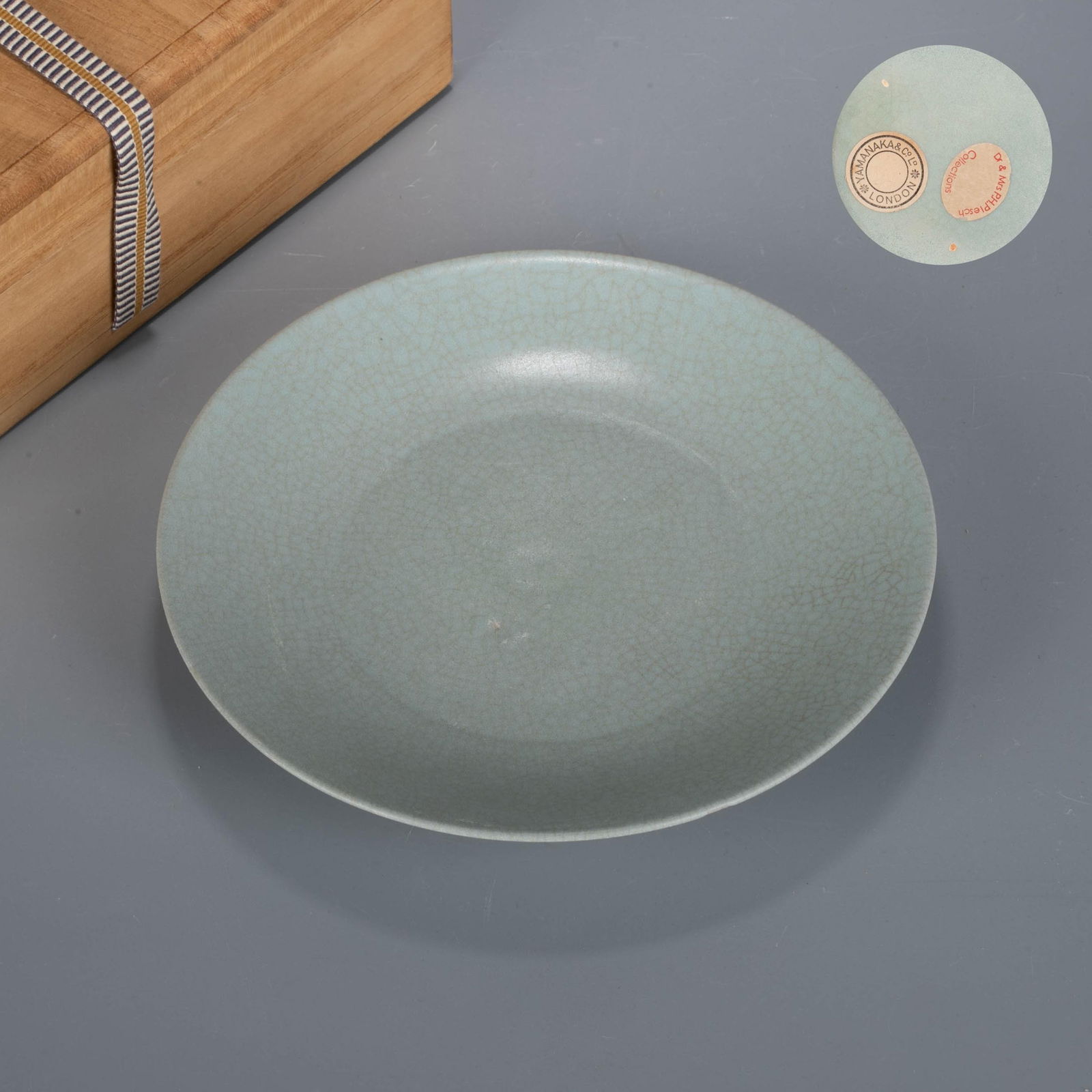 Henan Ruzhou celadon dish: Henan Ruzhou celadon dish