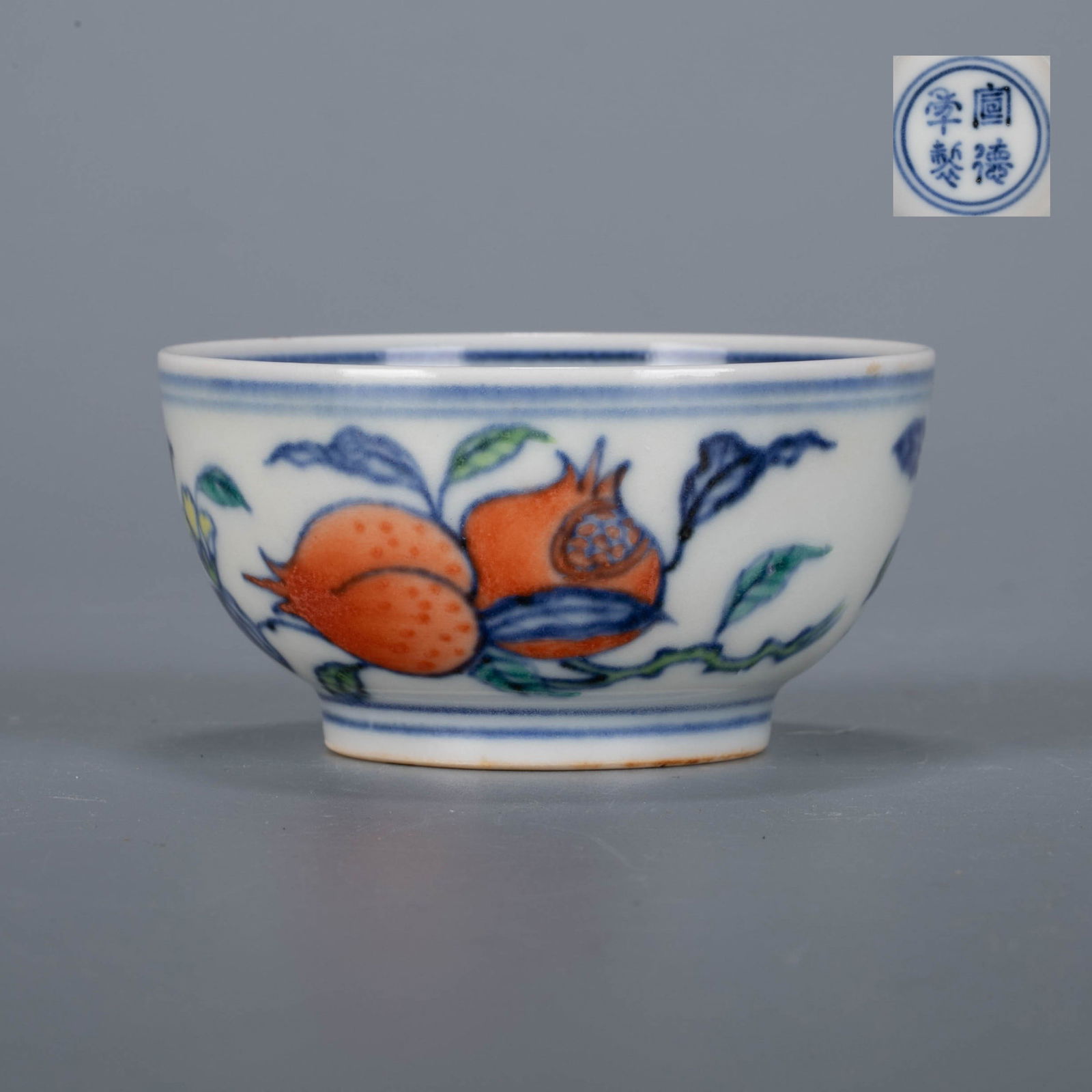 Xuande Doucai sometsuke (blue and white underglaze) Tao Wen (1 of 6)