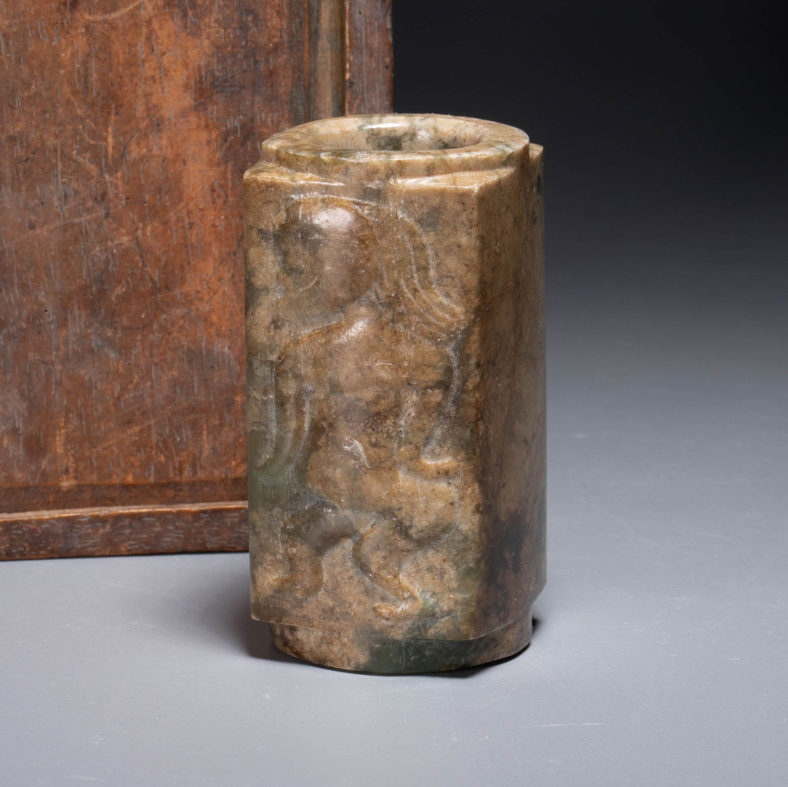 Merchant?? Jade Cong with Face Pattern: Merchant?? Jade Cong with Face Pattern