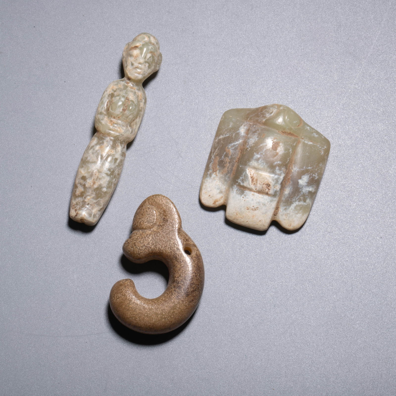 Han jade pendant 3 points: Han jade pendant 3 points