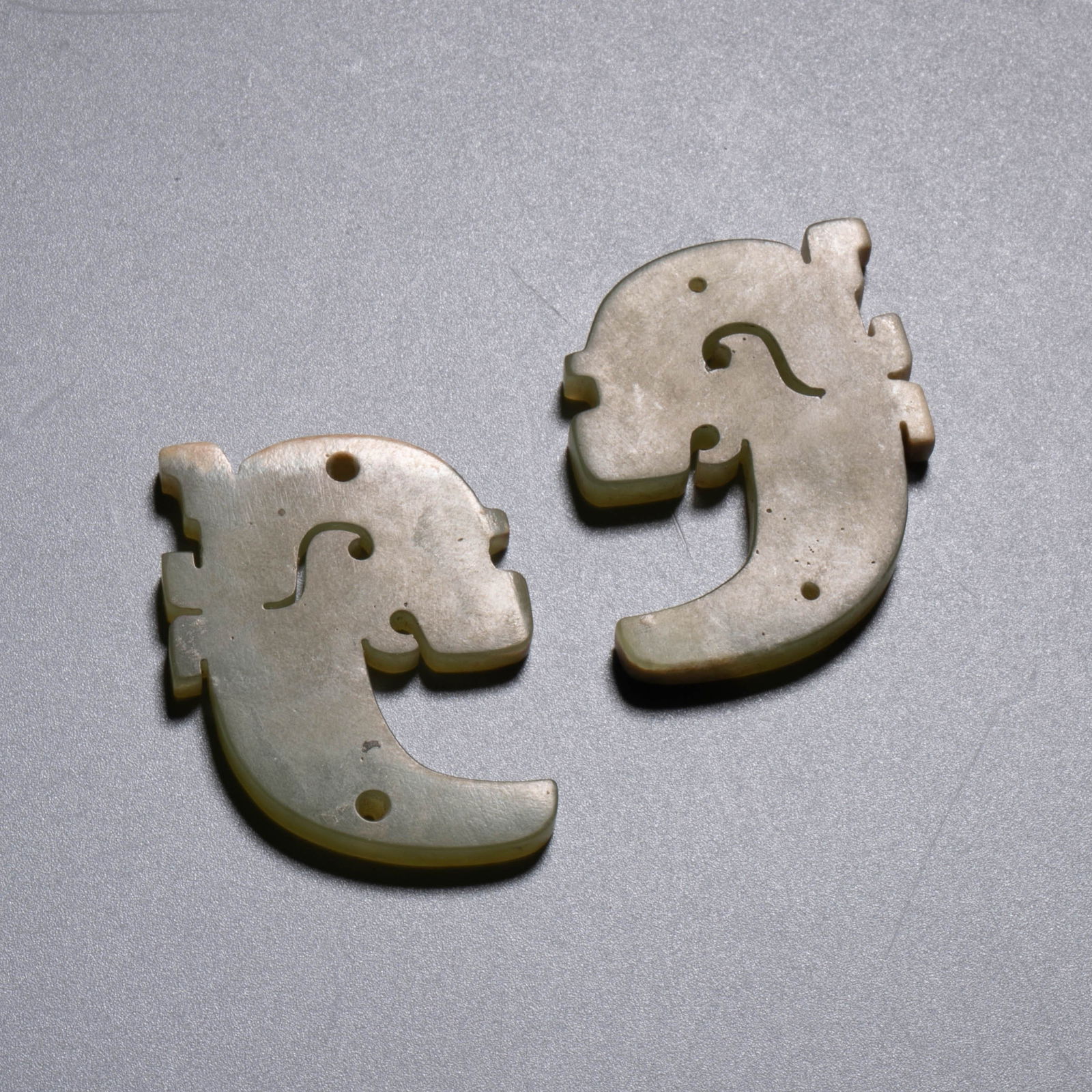 A pair of jade ornaments from the Western Zhou Dynasty: A pair of jade ornaments from the Western Zhou Dynasty