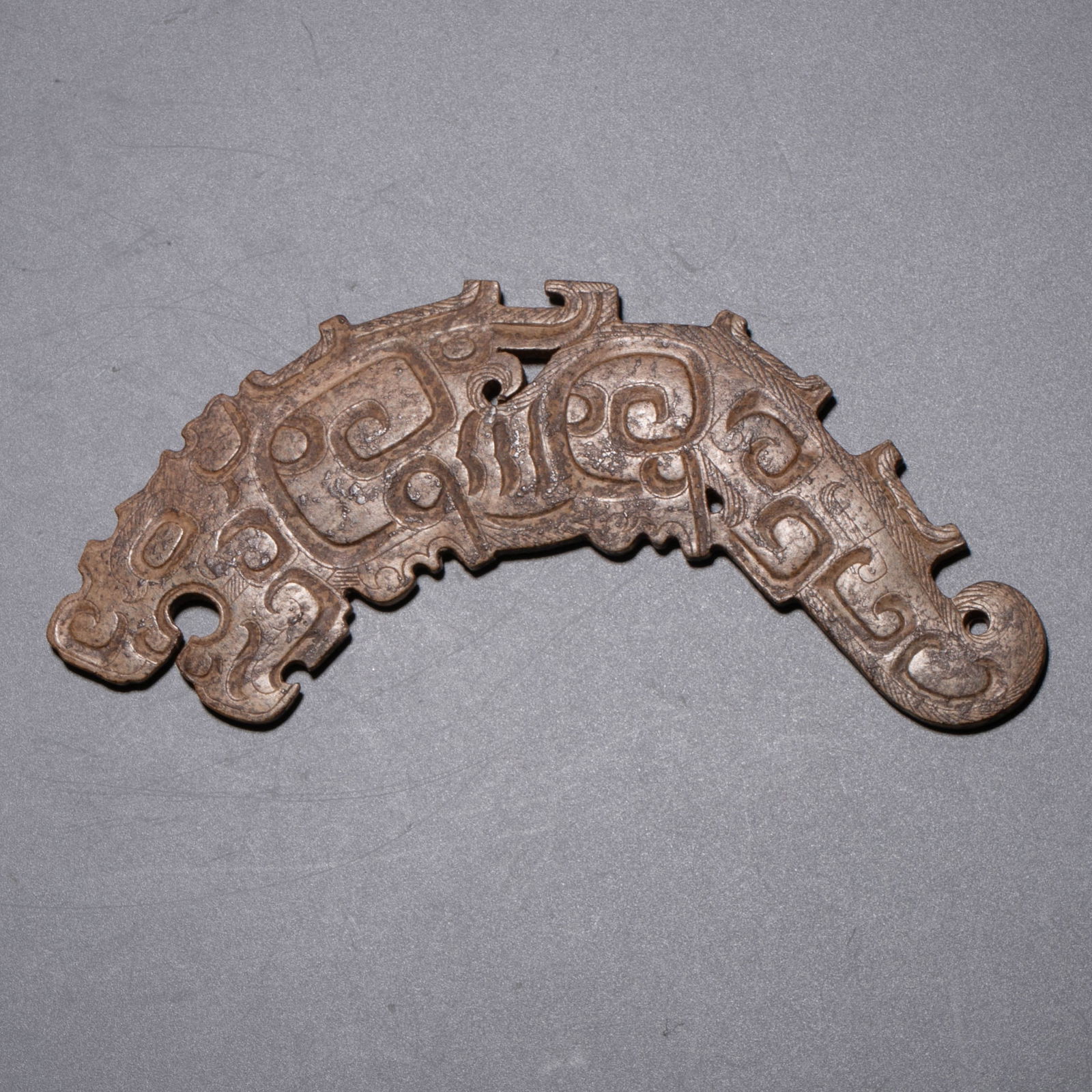 Spring and Autumn Tiger-shaped Jade Pei: Spring and Autumn Tiger-shaped Jade Pei