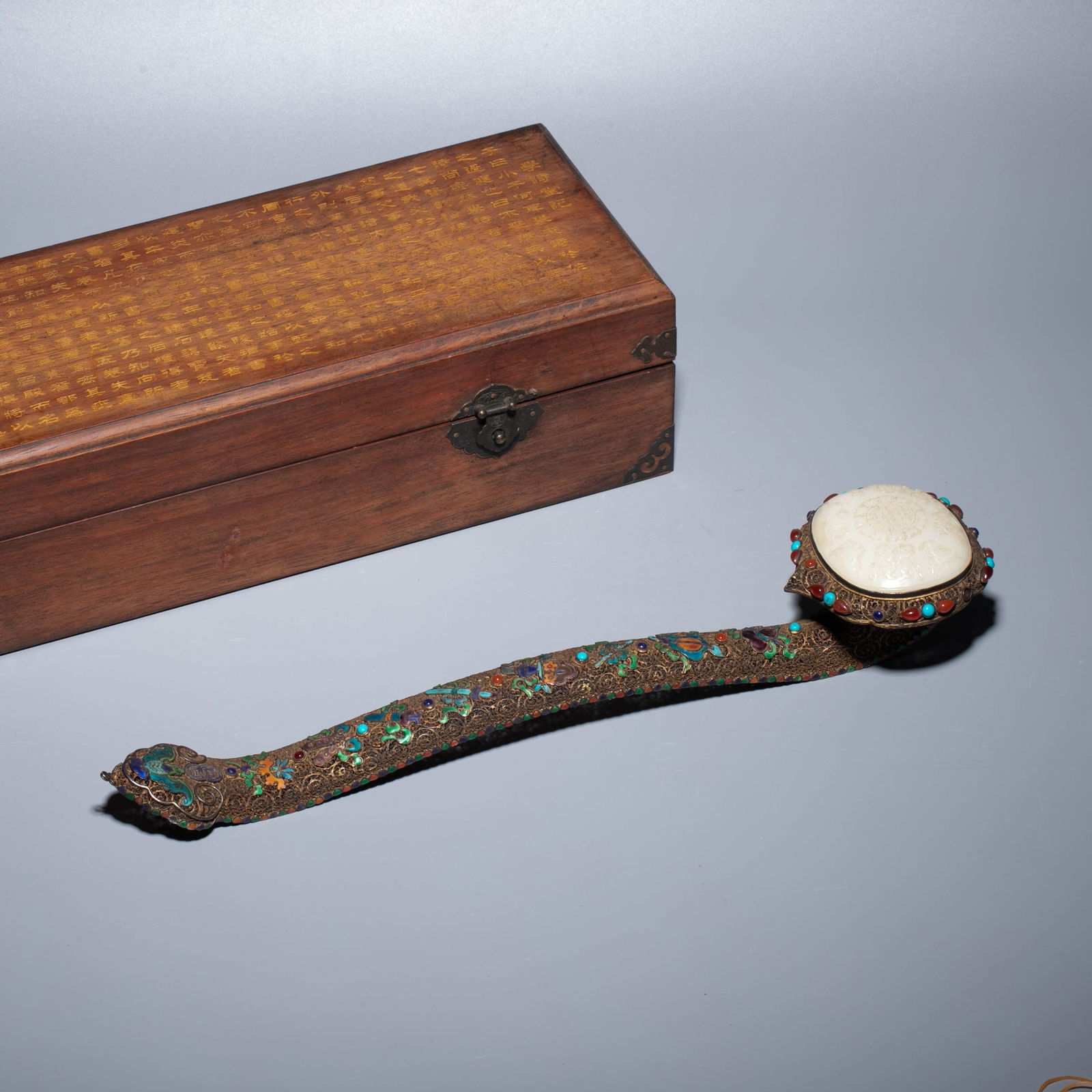 Qing Qianlong Emperor's period: This ruyi is a fine product made by the qianlong court, integrating a variety of top-notch craftsmanship. the first choice of jade is hetian white jade, which is embossed with five blessings and longe