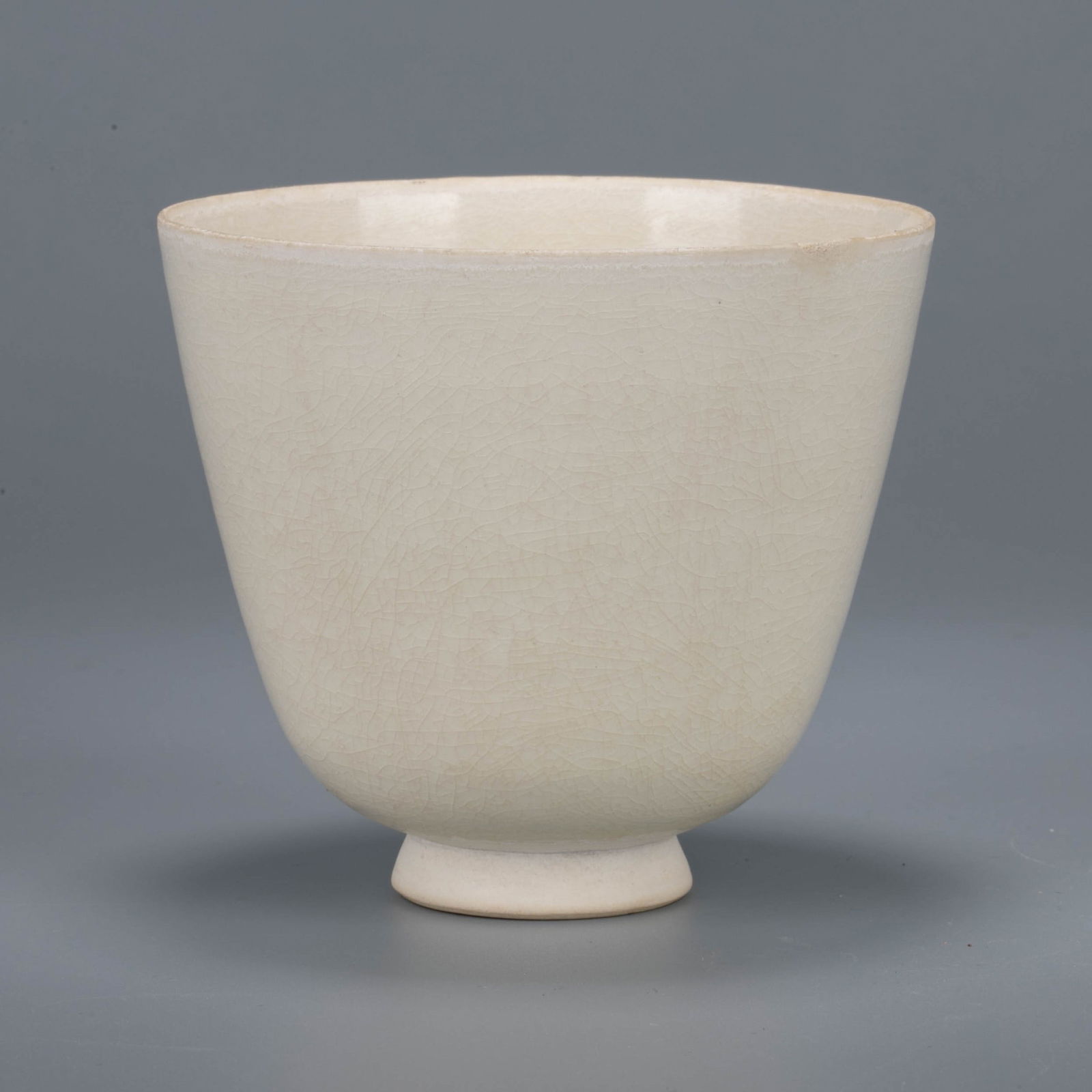 Sui white wares tea cup: Sui white wares tea cup