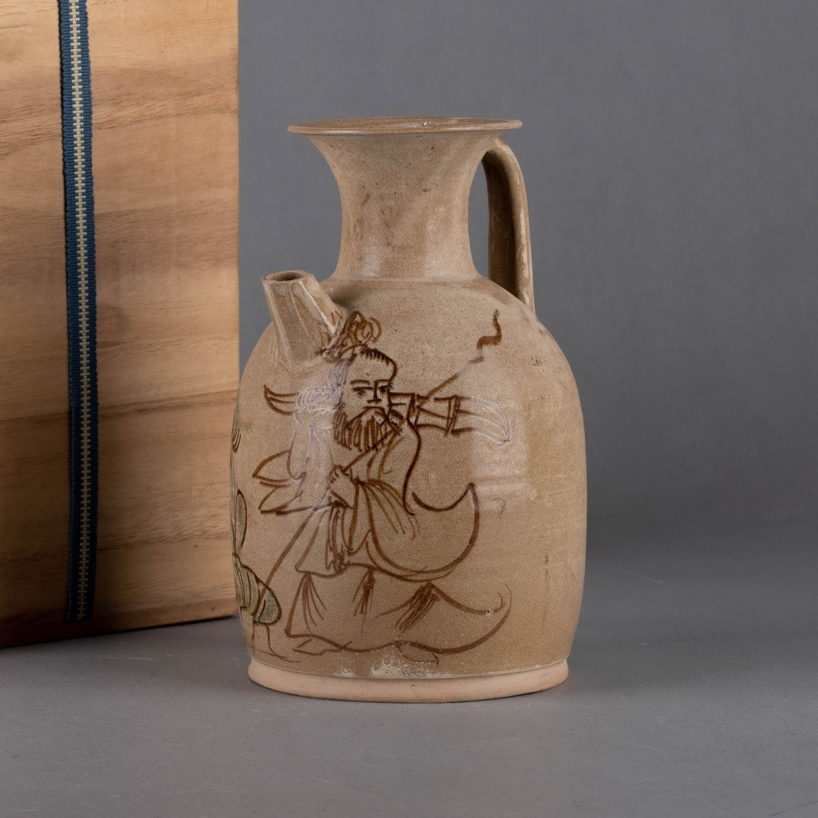 Changsha Kiln Immortal Holding a Pot, Tang Dynasty: Changsha Kiln Immortal Holding a Pot, Tang Dynasty