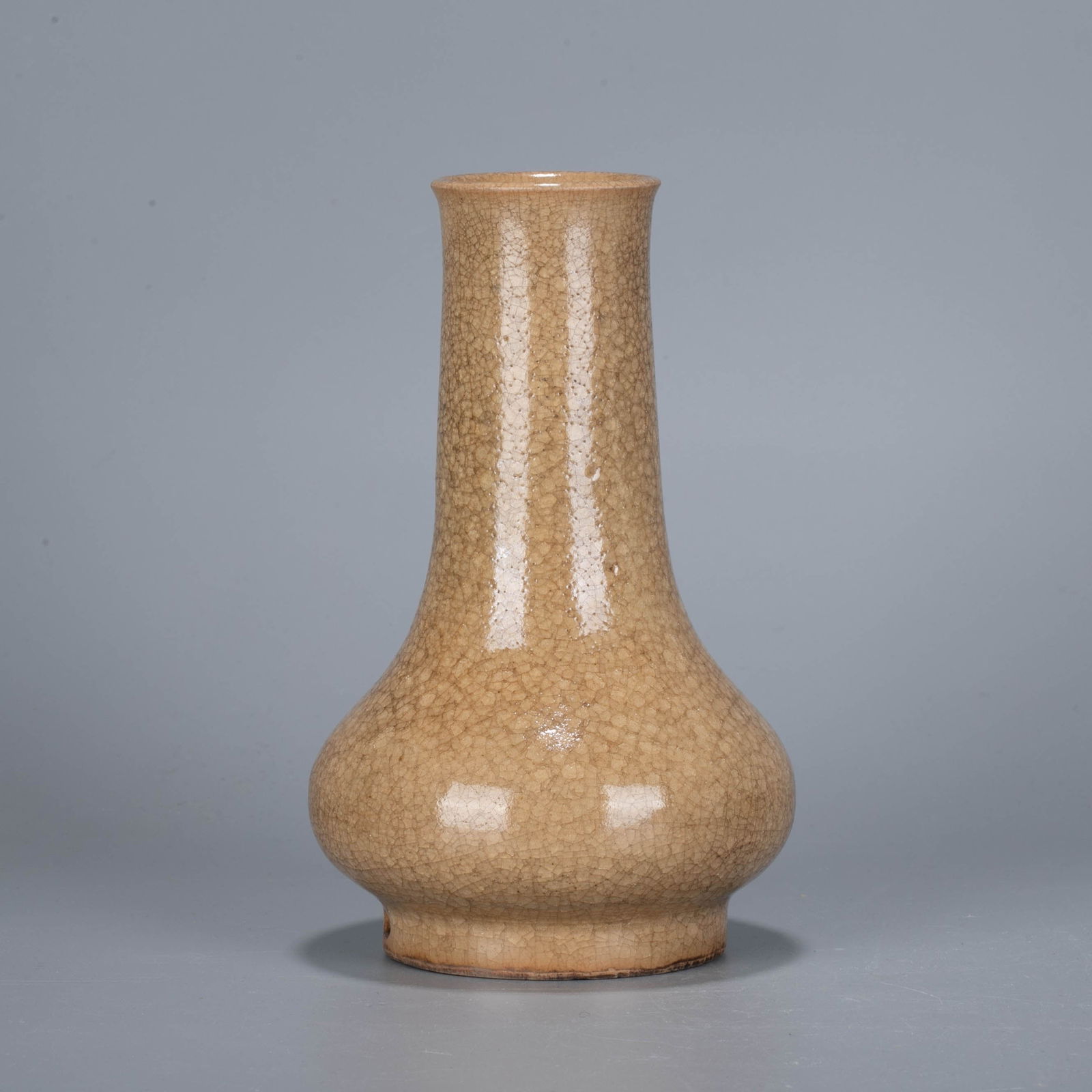 Song Dynasty Longquan kiln beige glaze vase (1 of 6)