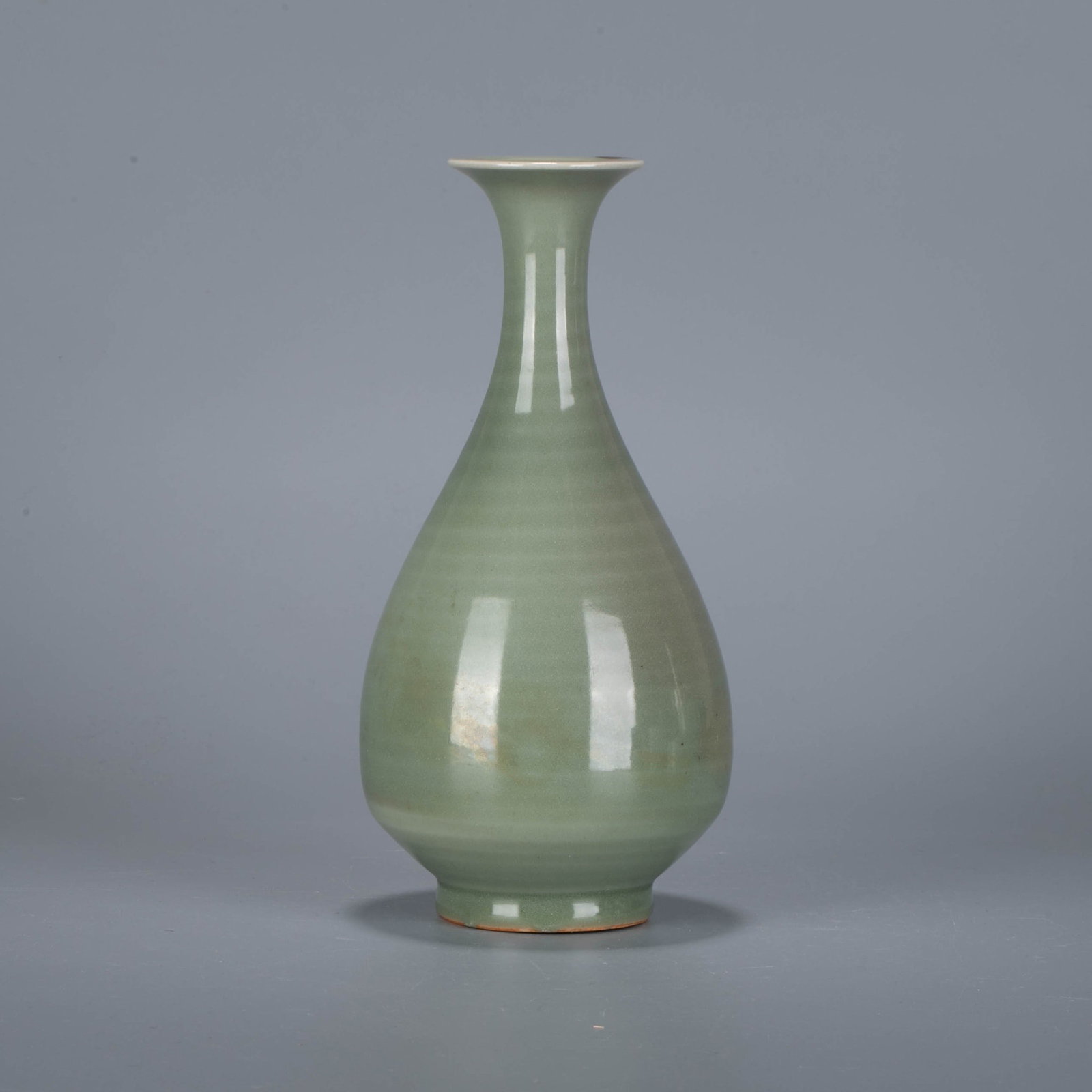 Ming Longquan ware celadon vase (1 of 5)