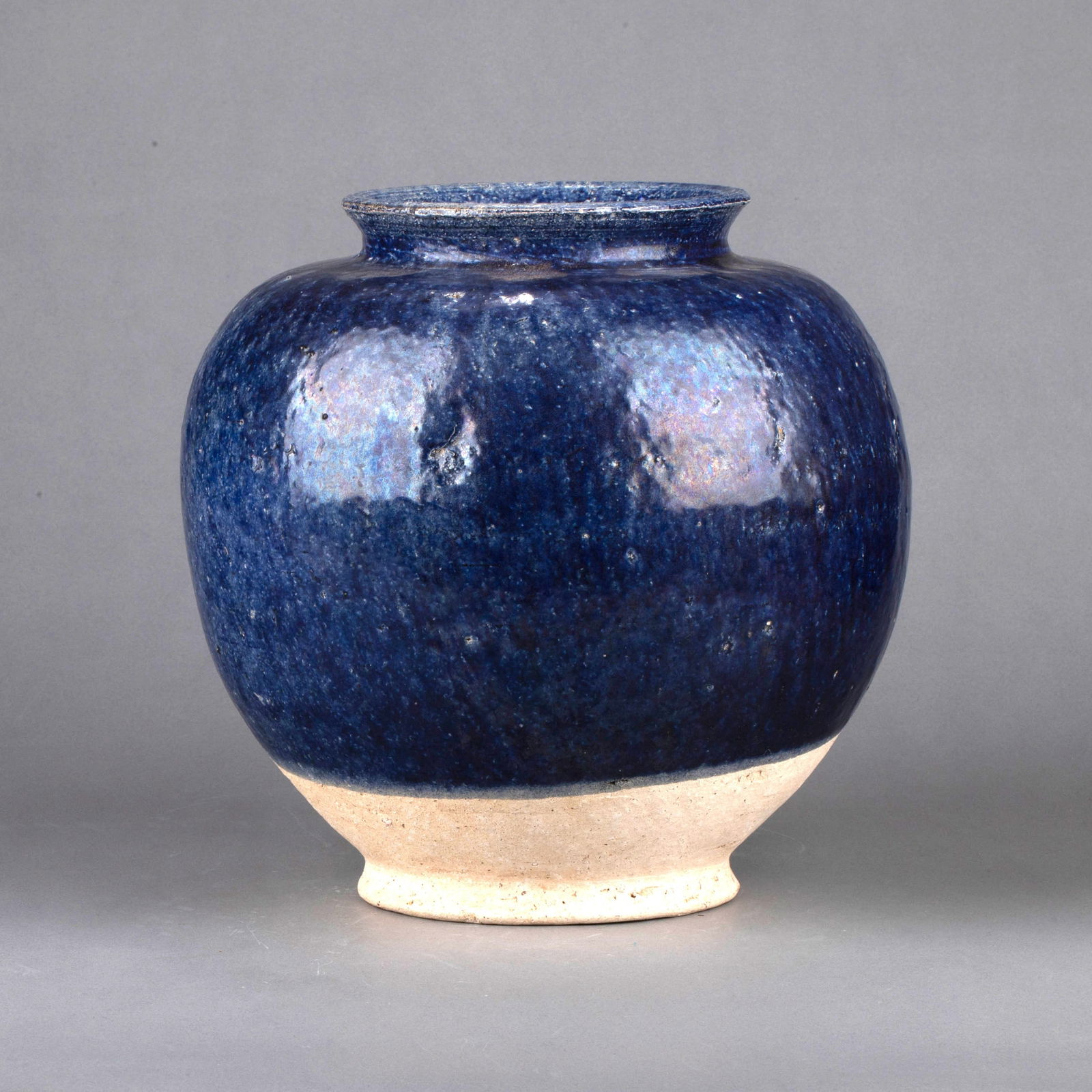 Tang hanging blue jar: Tang hanging blue jar