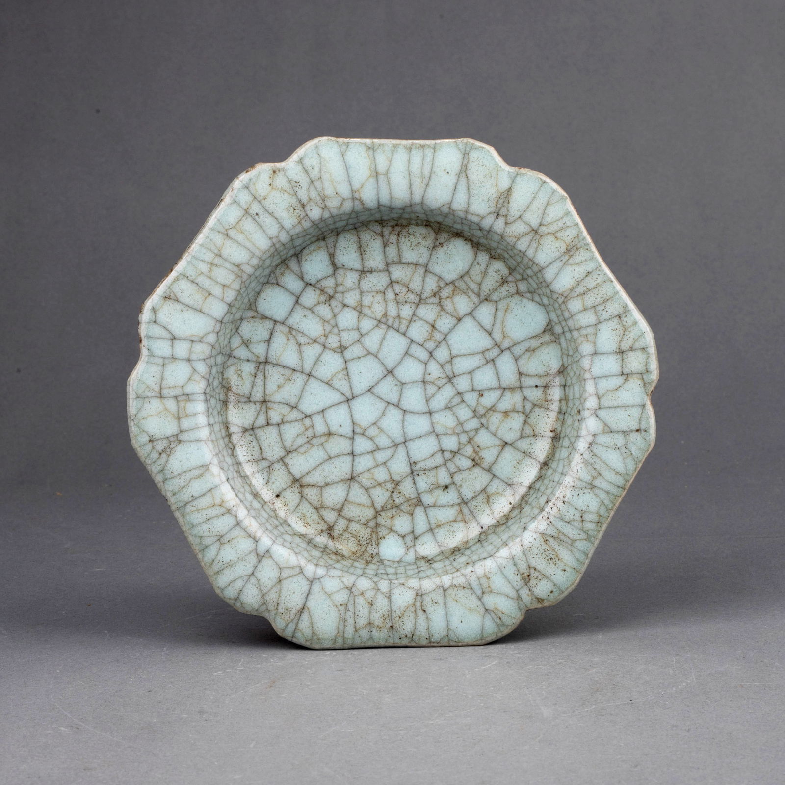 Song Dynasty Ning kiln flower mouth dish (1 of 5)