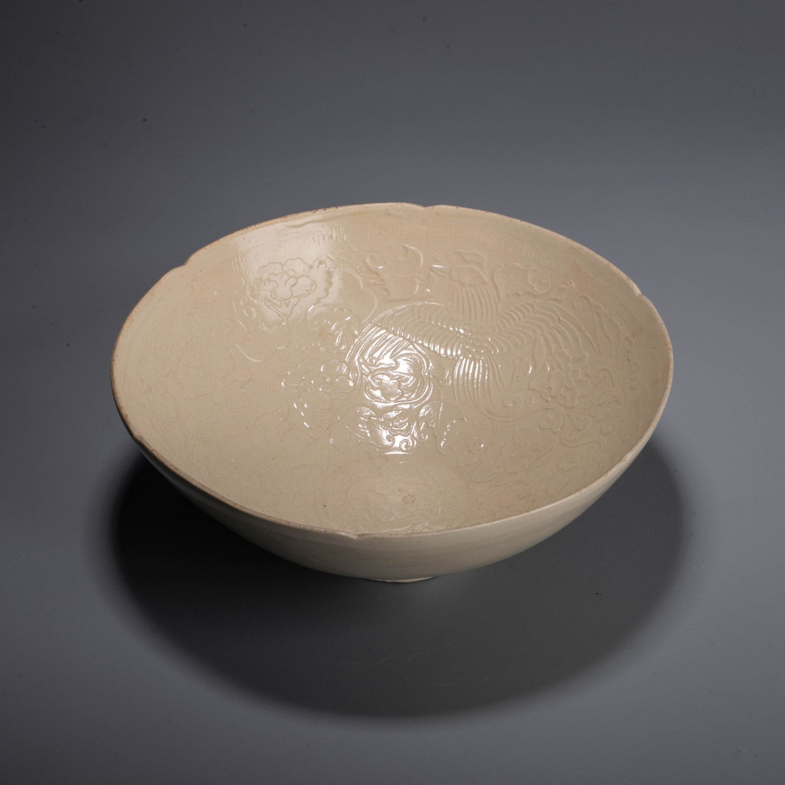 Song Dynasty white wares phoenix pattern bowl (1 of 6)