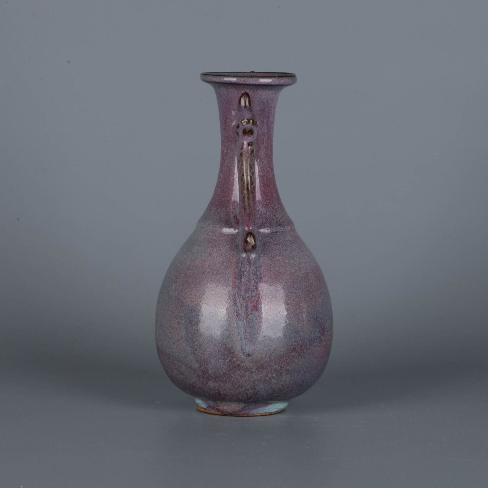 Gold Jun ware ear-mounted bottle - 4