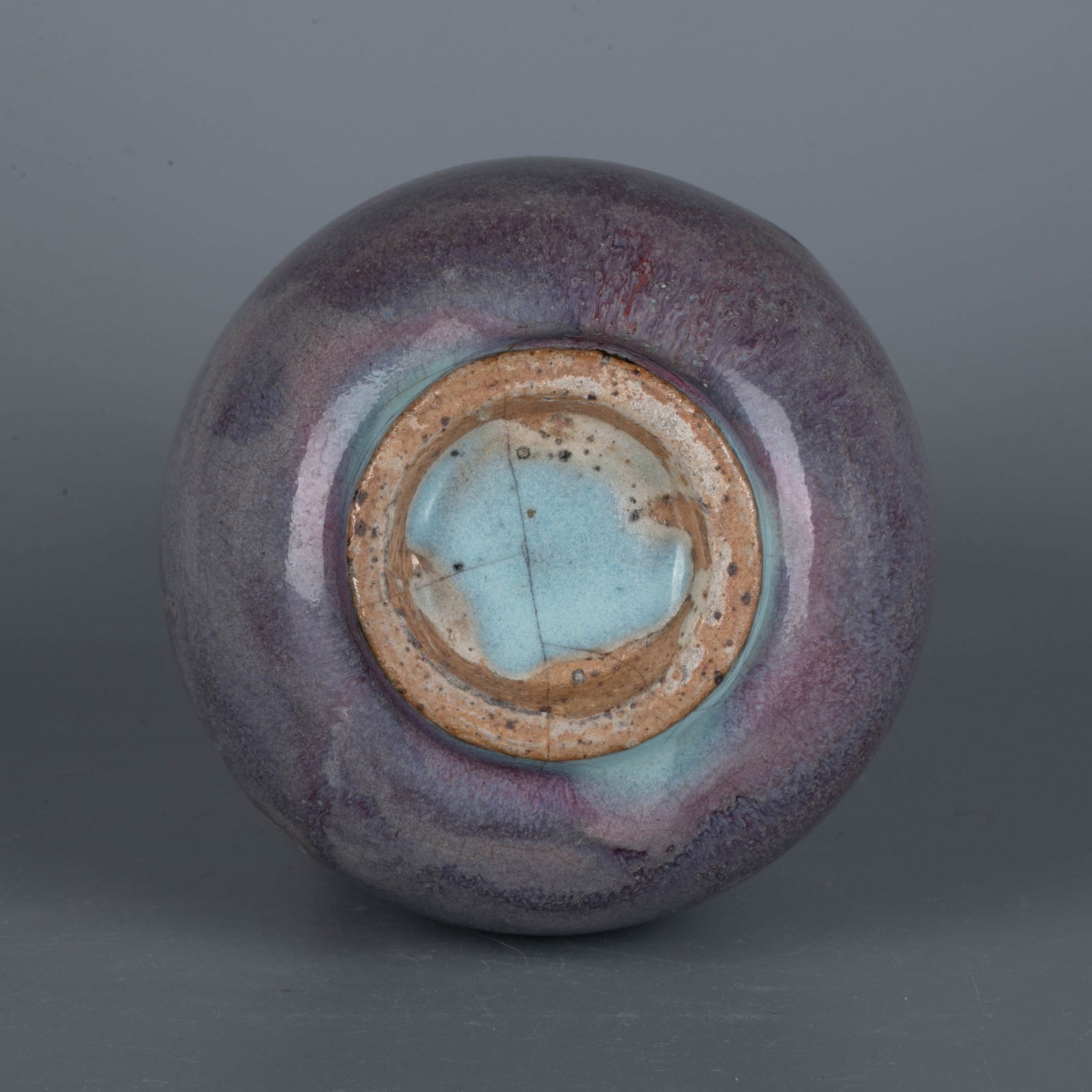 Gold Jun ware ear-mounted bottle - 6