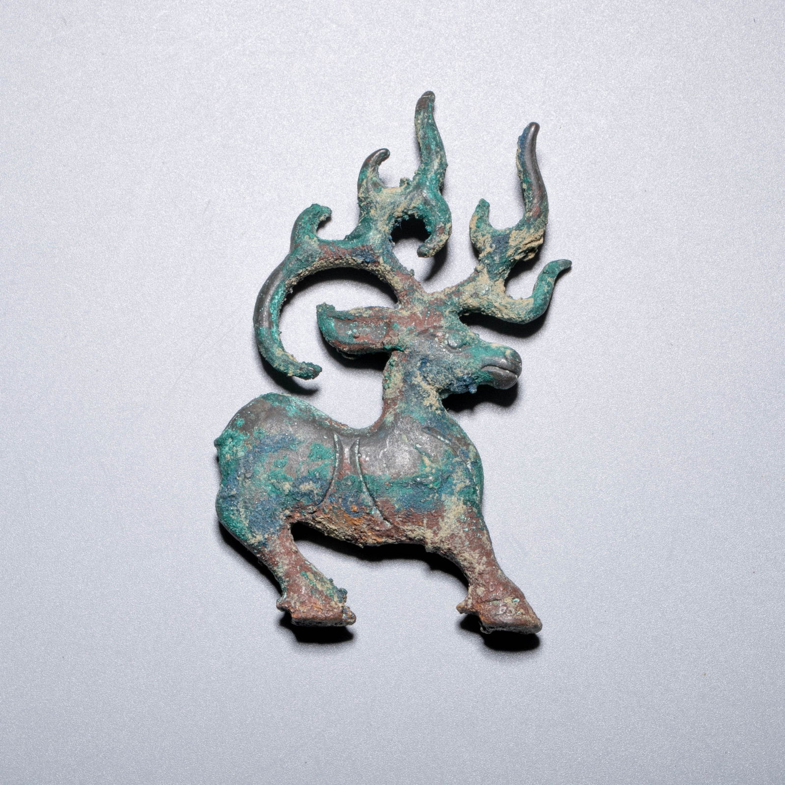 Han bronze deer with hook 2 points - 2