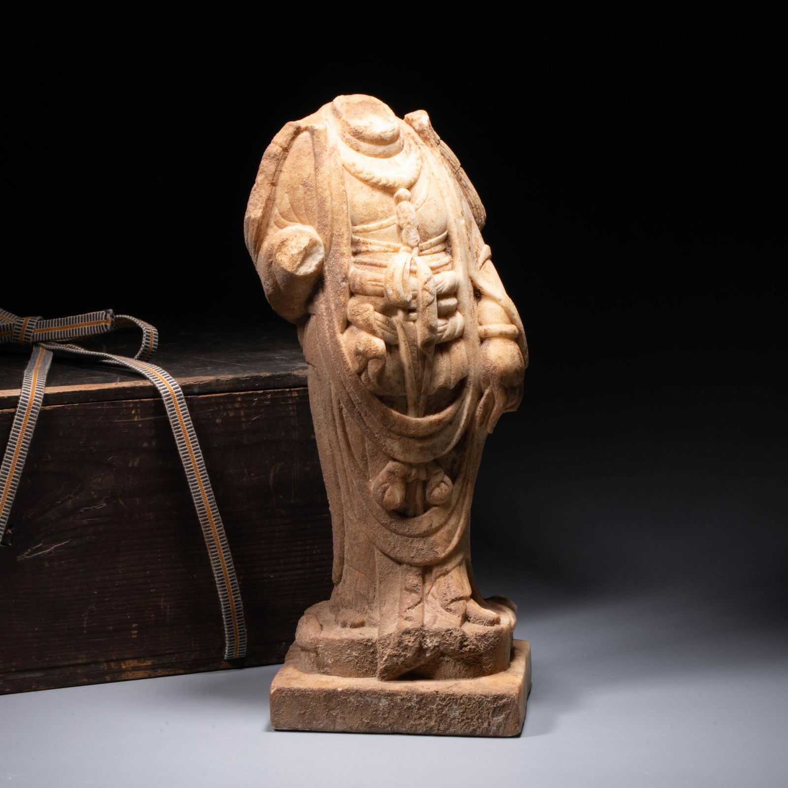 Tang Dynasty White Jade Buddha Body: Tang Dynasty White Jade Buddha Body