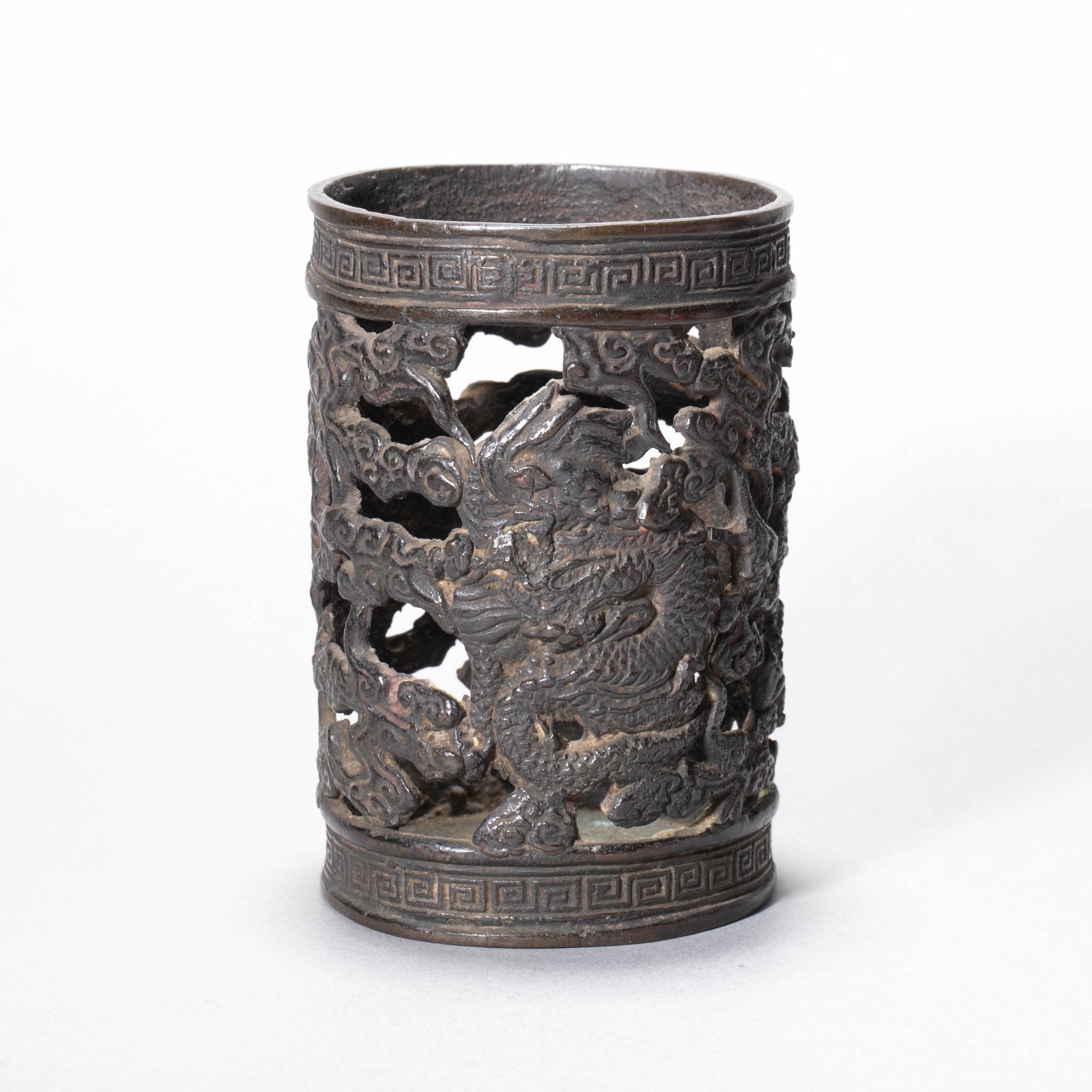 Dragon pattern hollow copper pen holder (1 of 6)