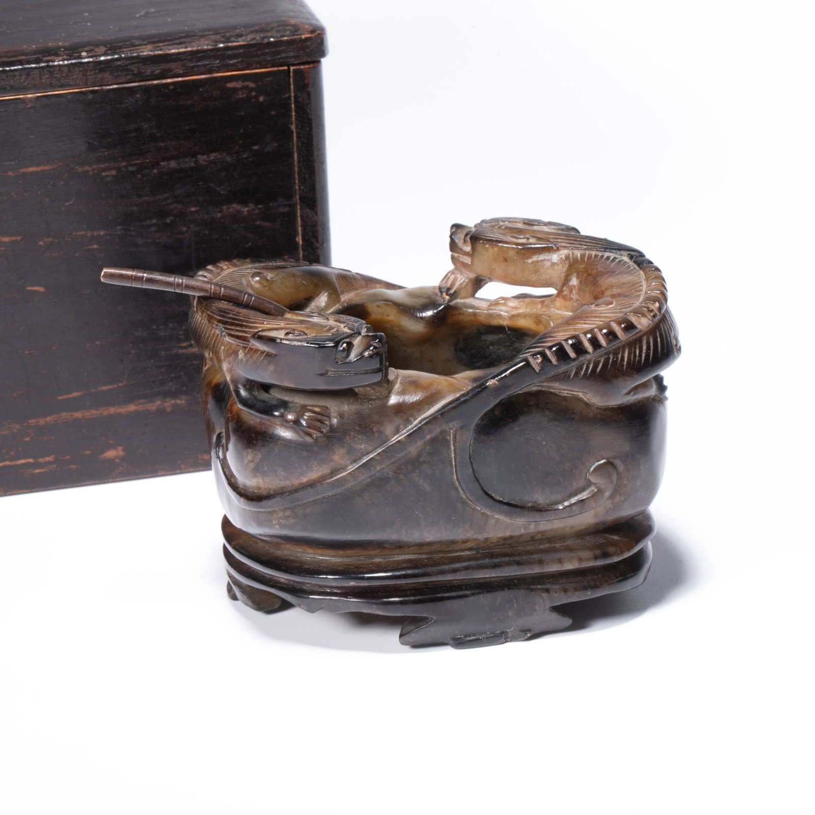 Ming Dynasty ancient jade dragon brush washer basin (1 of 7)