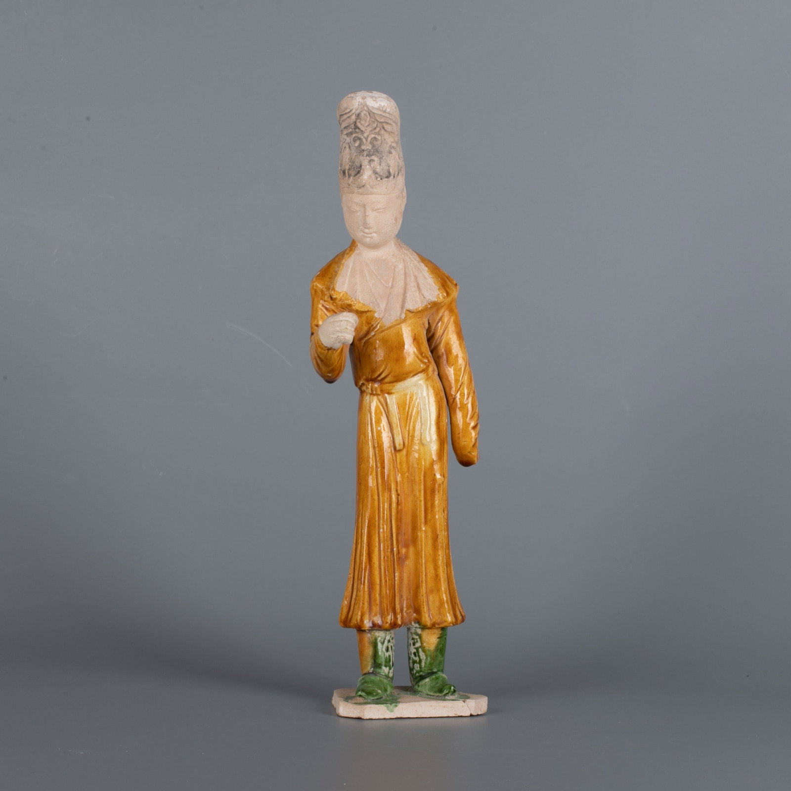 Tang Dynasty Three-Colored Color Painting Bird Maid (1 of 6)