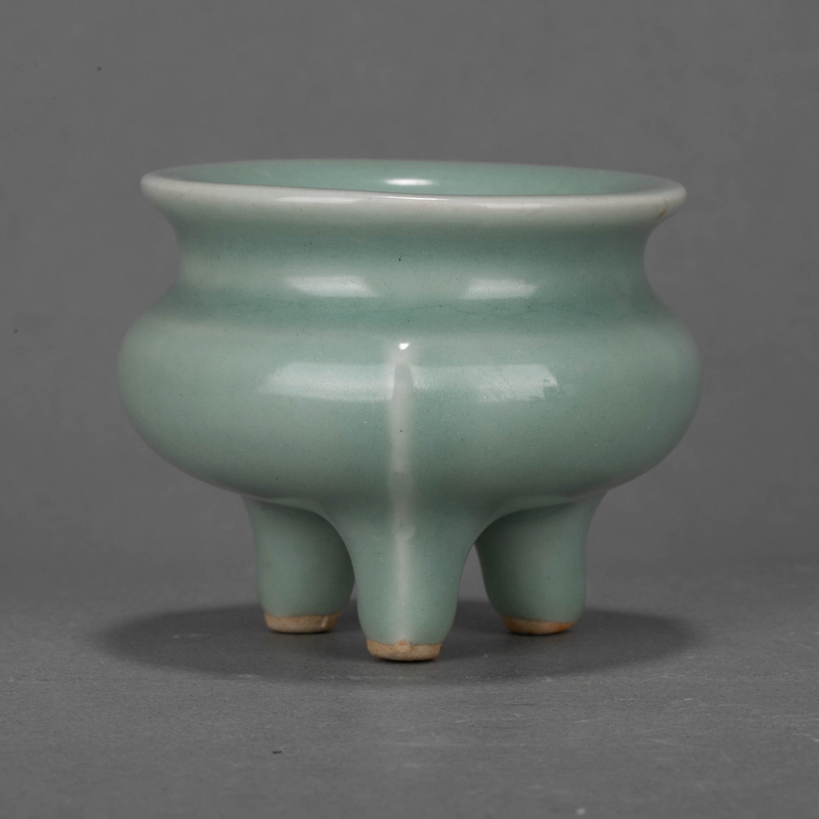 Southern Song Dynasty Longquan Ge style increase burner (1 of 5)