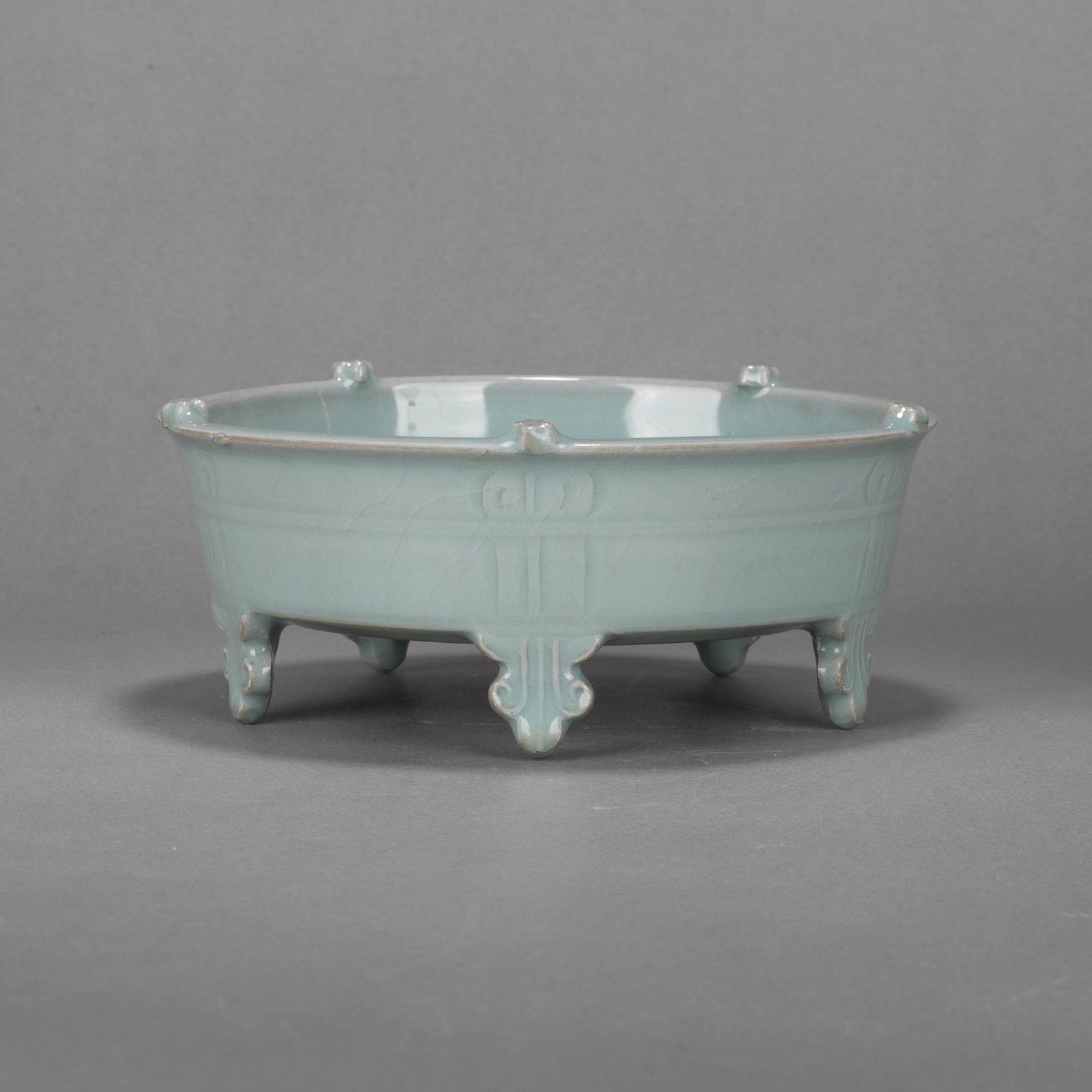 Southern Song Dynasty Longquan five-legged Incense Burner: Southern Song Dynasty Longquan five-legged Incense Burner