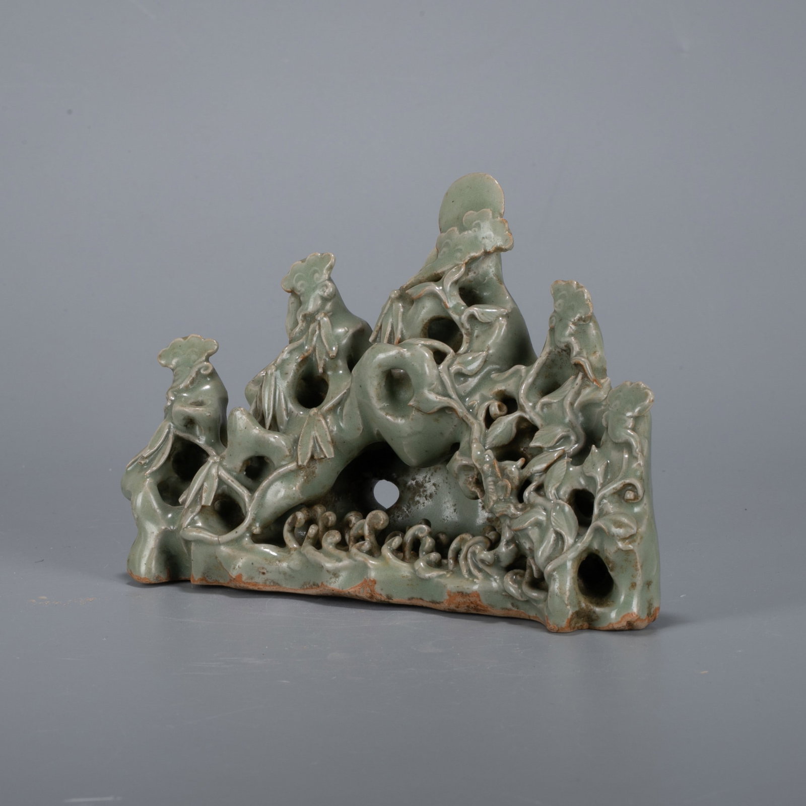 Song Longquan ware pen holder - 3