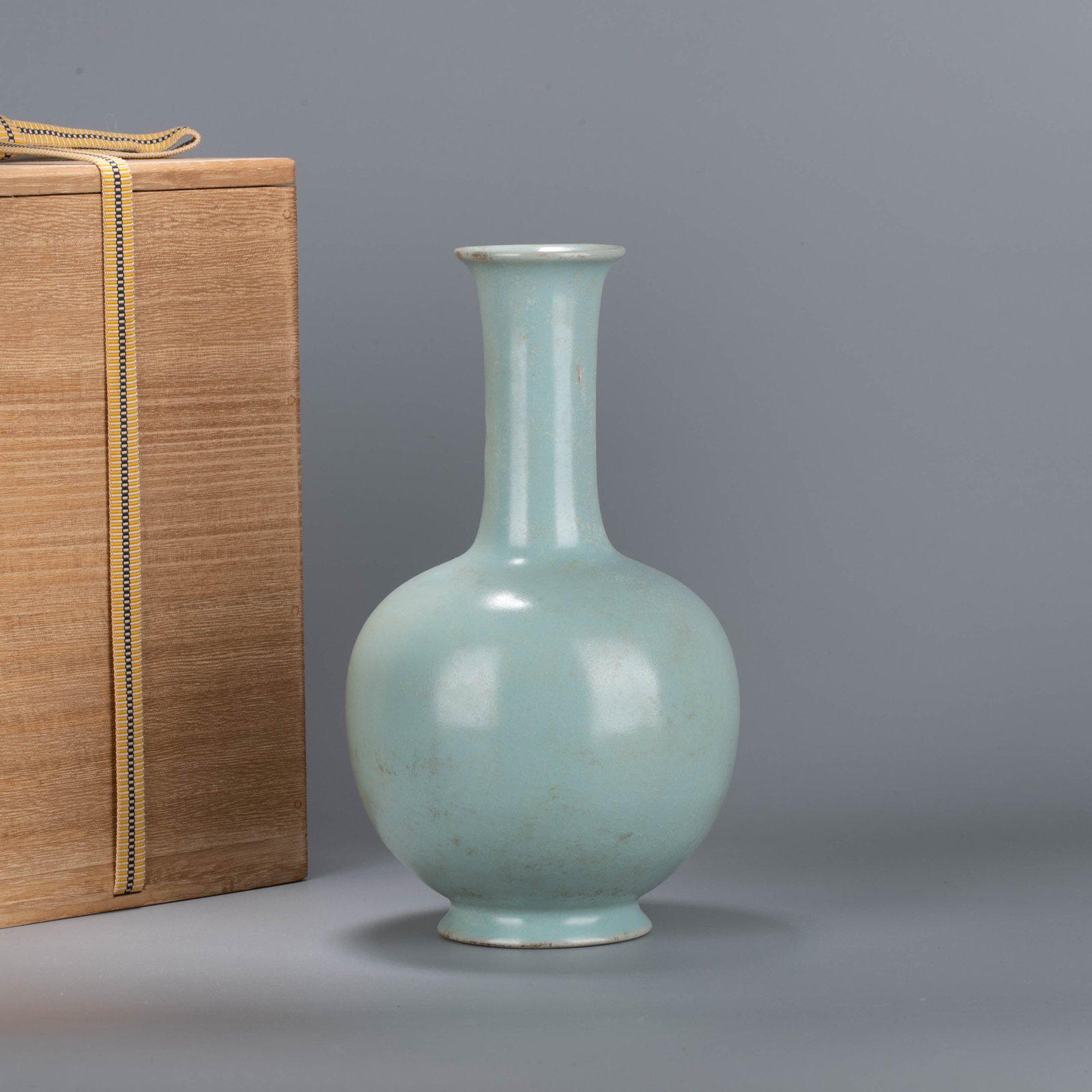 Song Dynasty Celadon Pure Vase (1 of 7)