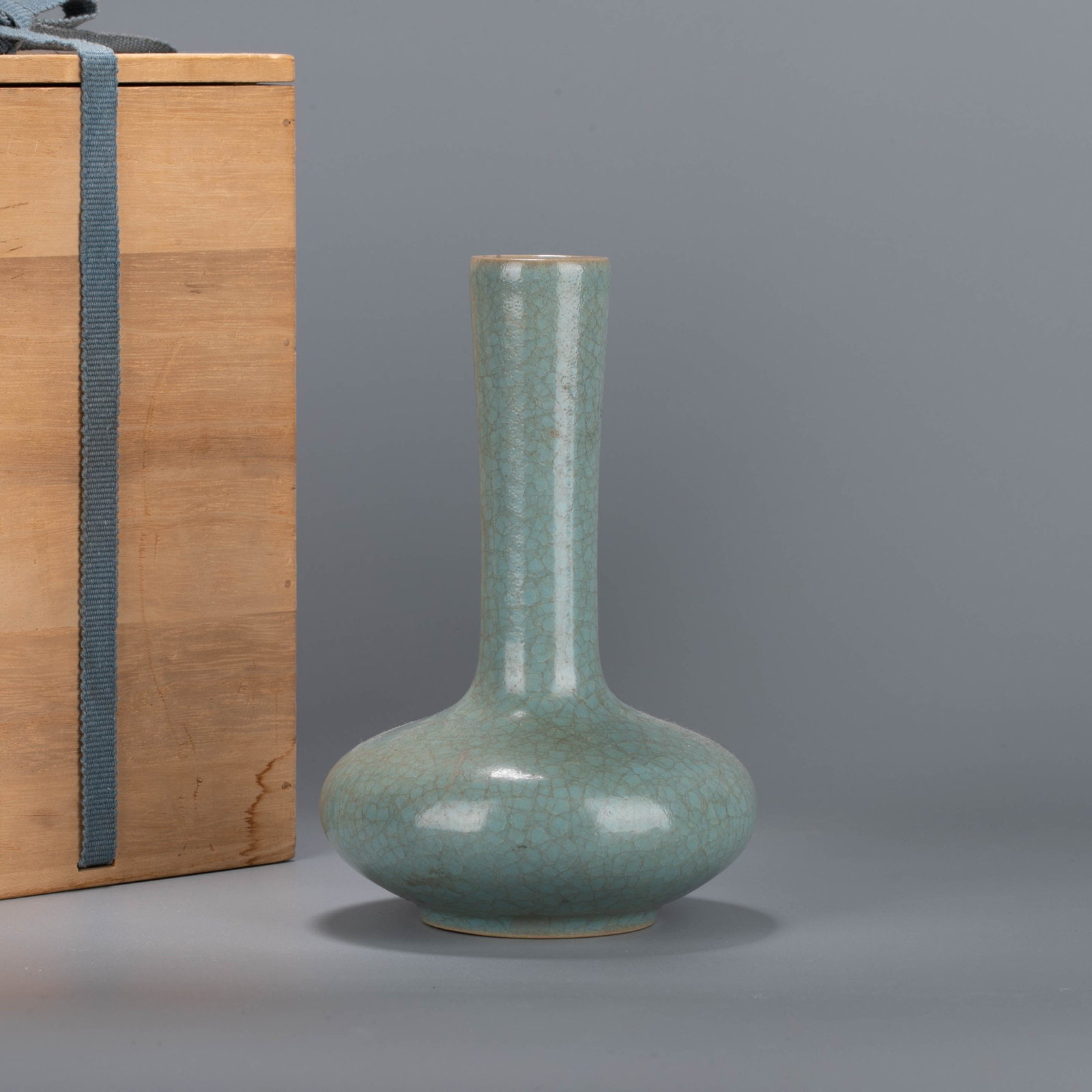 Song Dynasty Celadon Bile Vase (1 of 7)