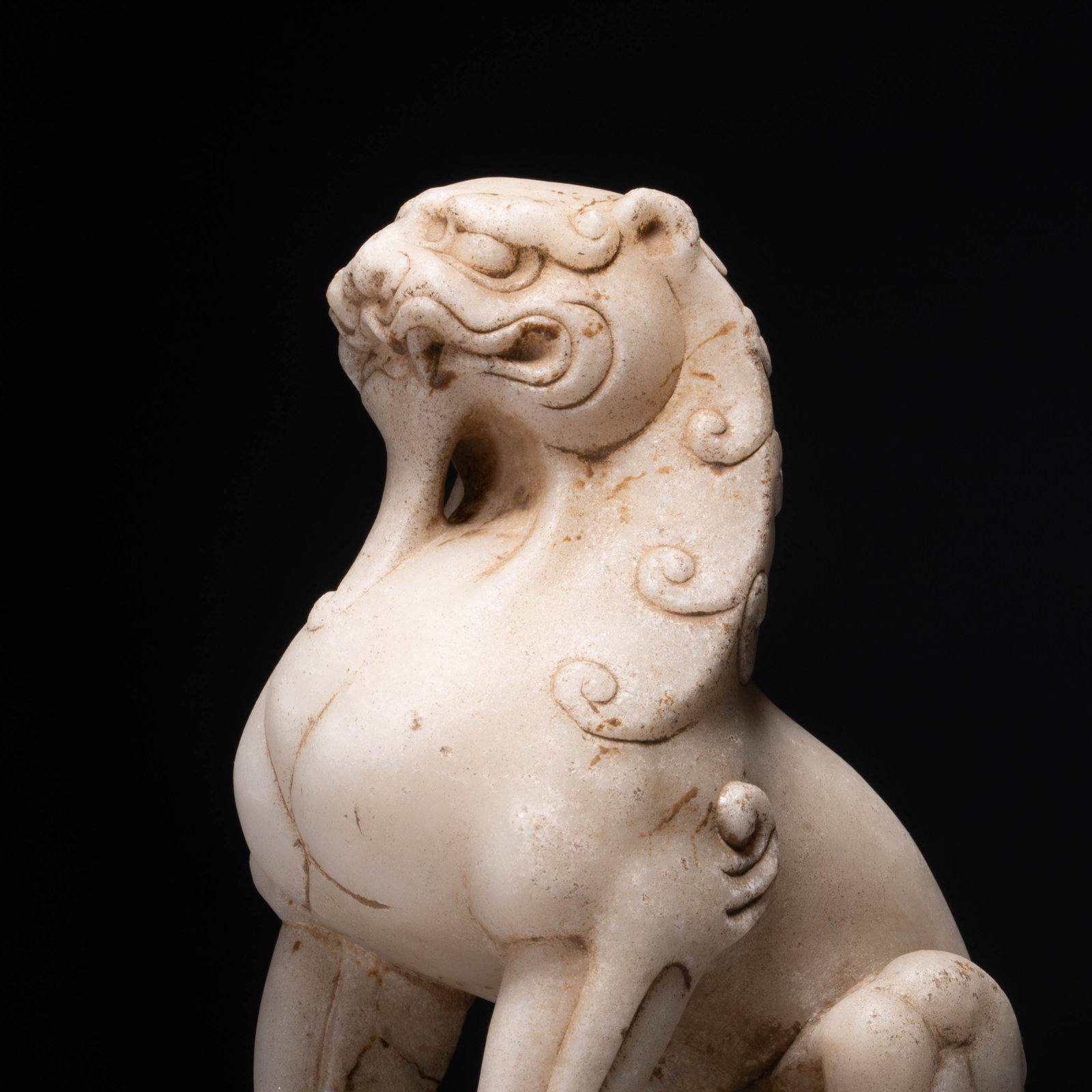 White marble auspicious beast - 2