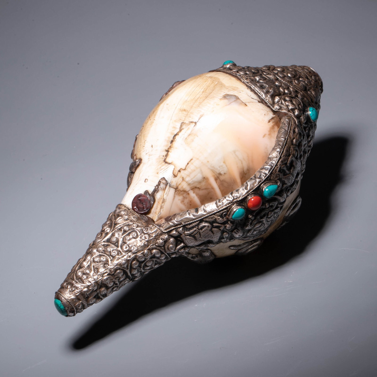 Qing Dynasty silver inlaid snail with dried branch pattern (1 of 9)