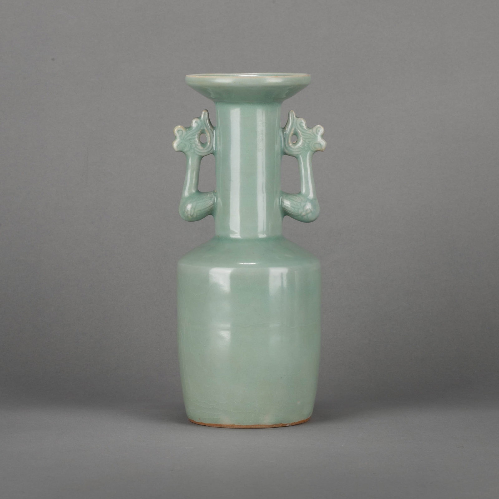 Song Celadonphoenix-shaped handles bottle (1 of 6)